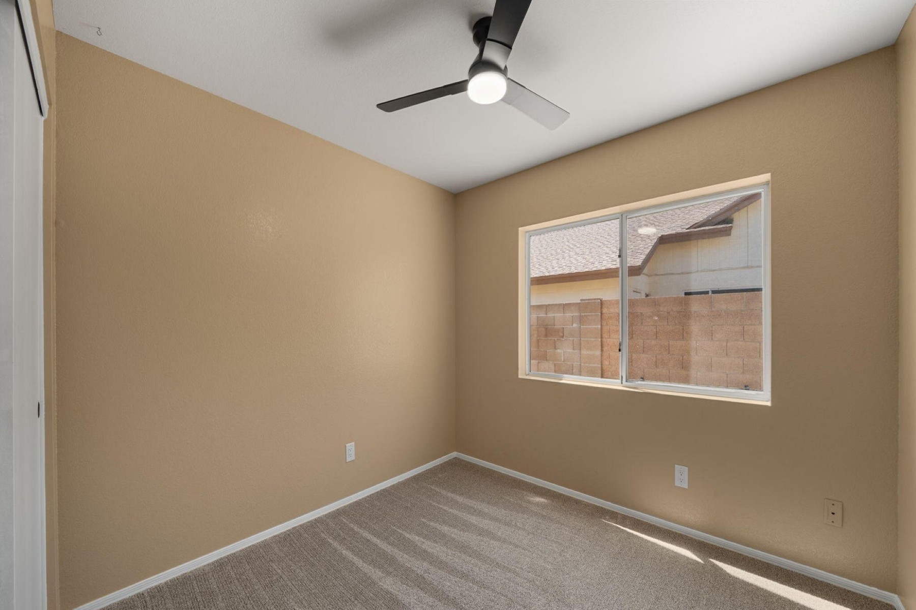  8434 W Dreyfus Drive¦Peoria, AZ - 物件實景