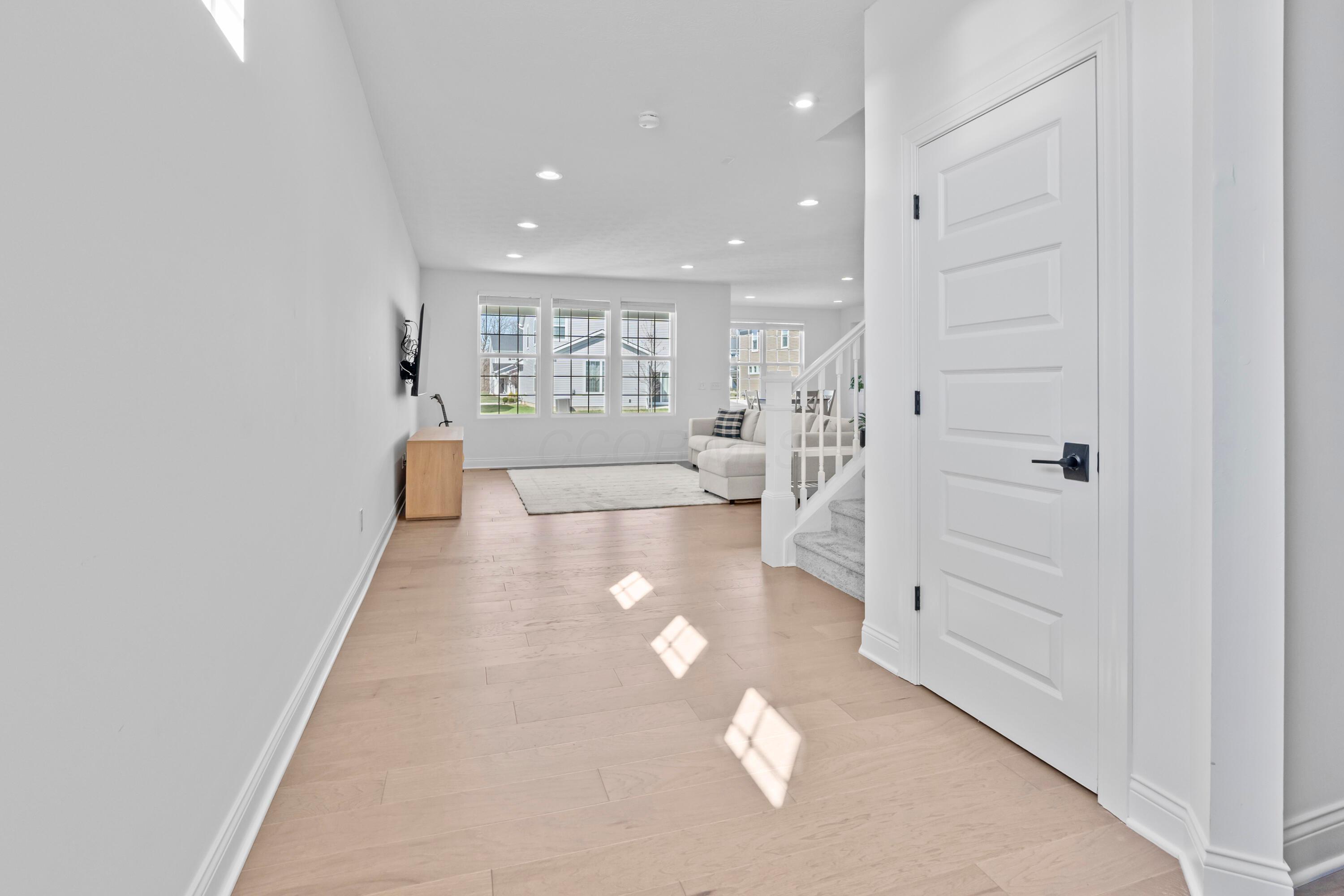 Grove City, Ohio, 43123, United States, 5 Bedrooms Bedrooms, ,3 BathroomsBathrooms,Residential,For Sale,1902042