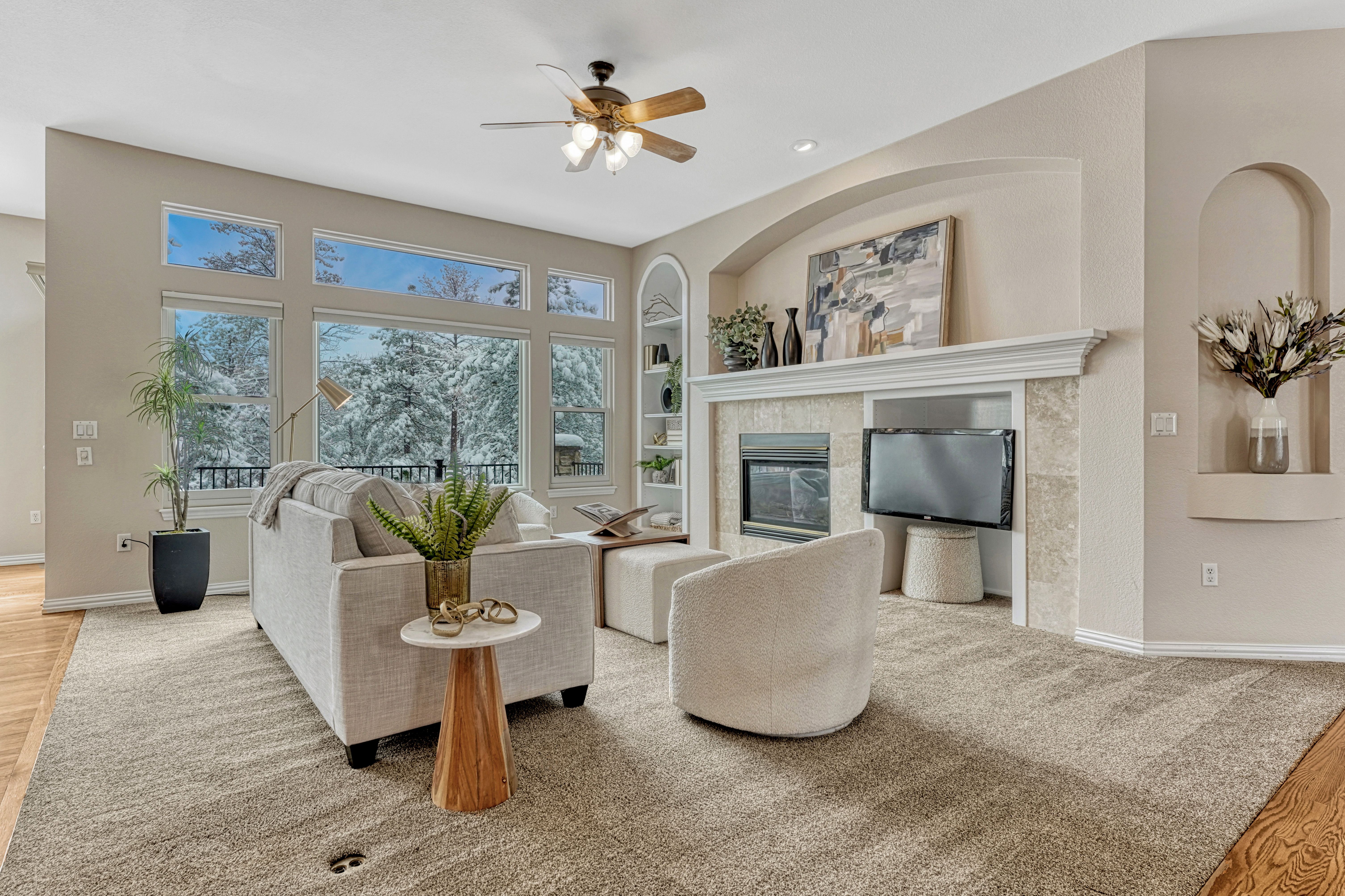  Forest Park Ranch Home with Golf Course Views - 物件實景