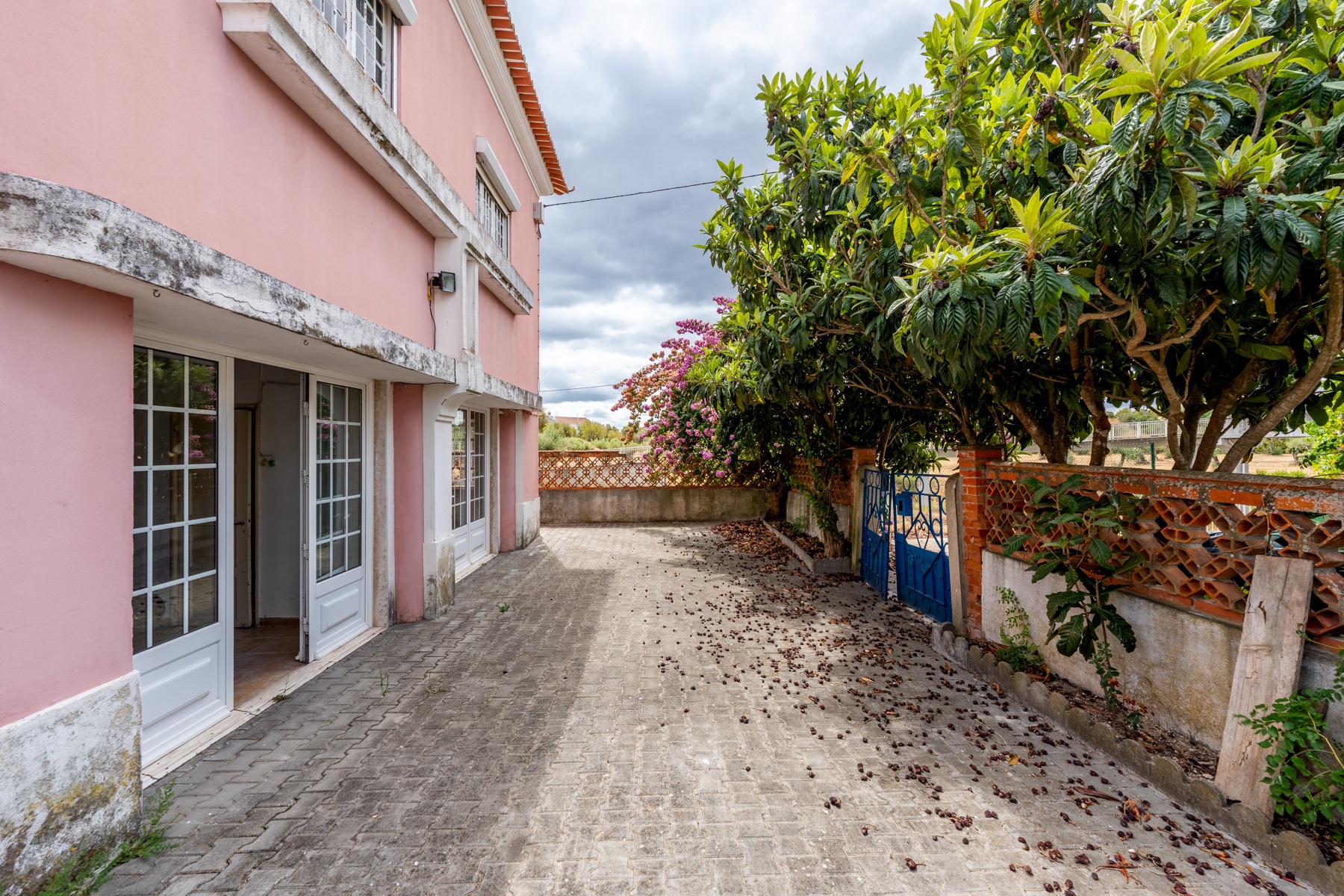  Manor House for Sale - 物件實景