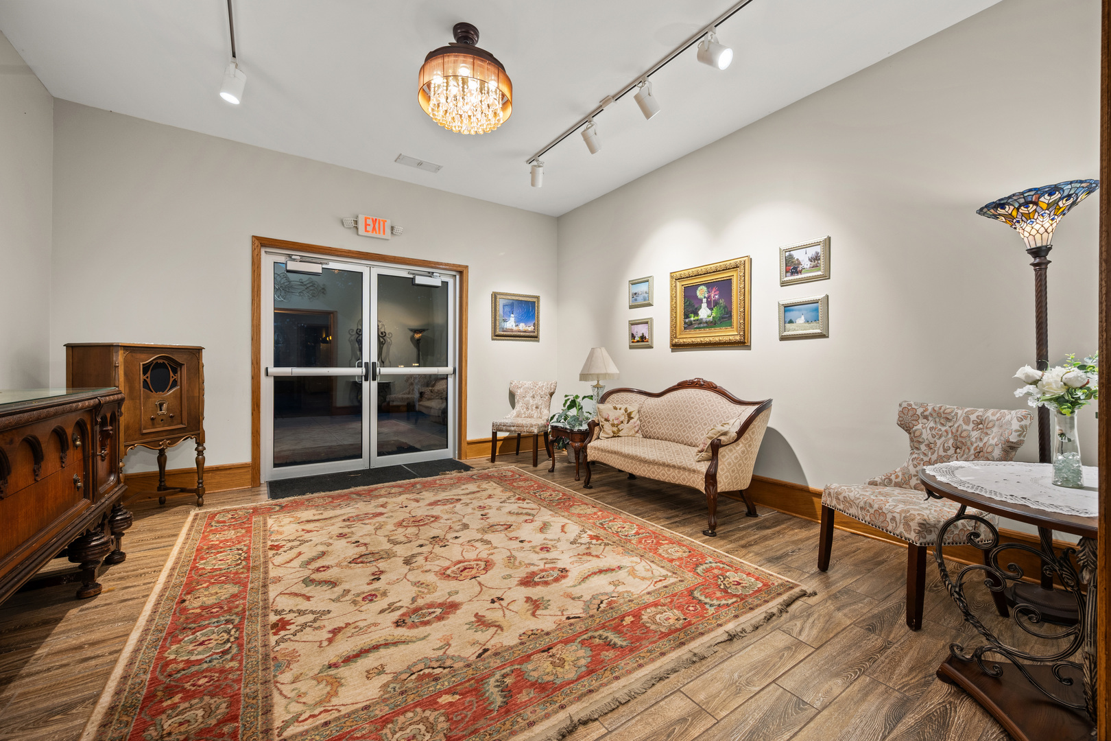 Sycamore, Illinois, 60178, United States, 4 Bedrooms Bedrooms, ,5 BathroomsBathrooms,Residential,For Sale,2001773