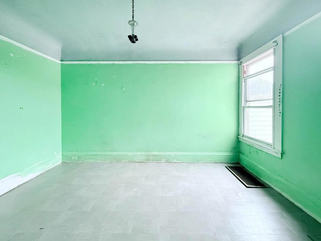 San Francisco, California, 94112, United States, 2 Bedrooms Bedrooms, ,1 BathroomBathrooms,Residential,For Sale,1924457