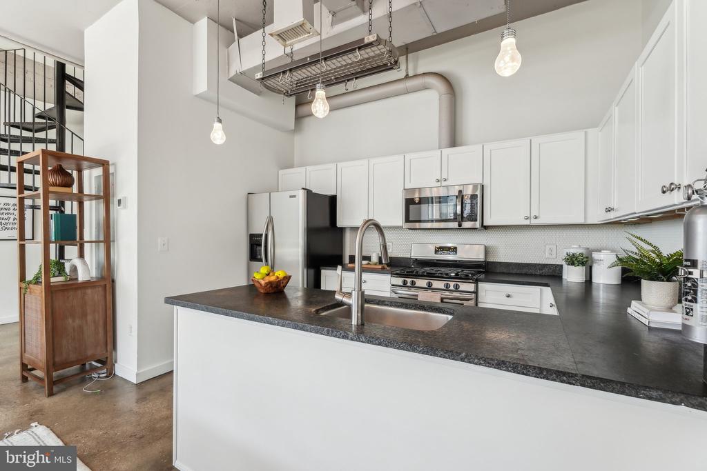 Washington, District of Columbia, 20010, United States, 2 Bedrooms Bedrooms, ,2 BathroomsBathrooms,Residential,For Sale,1943394