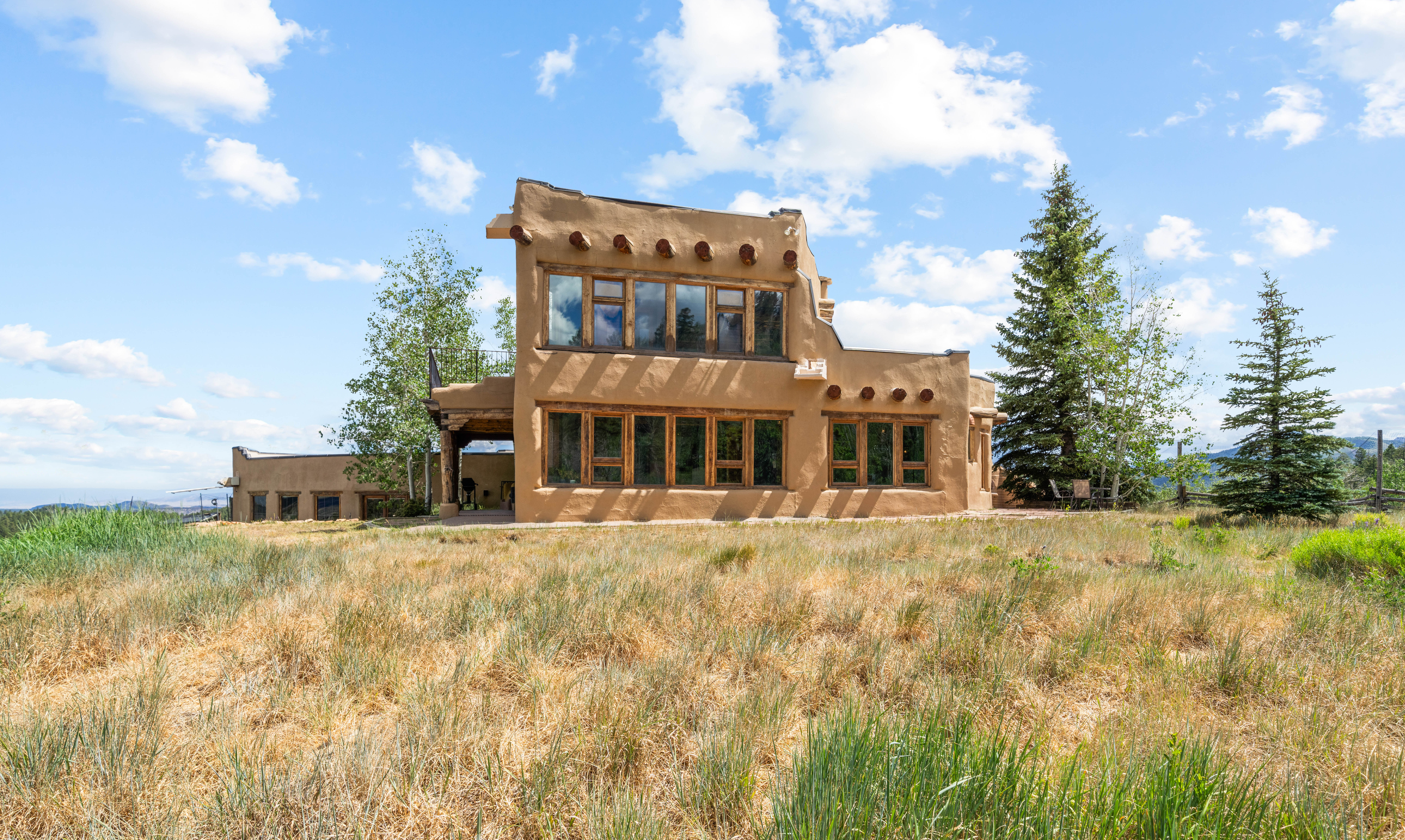  Custom Built Santa Fe Style Adobe Home in Ridgway - 物件實景
