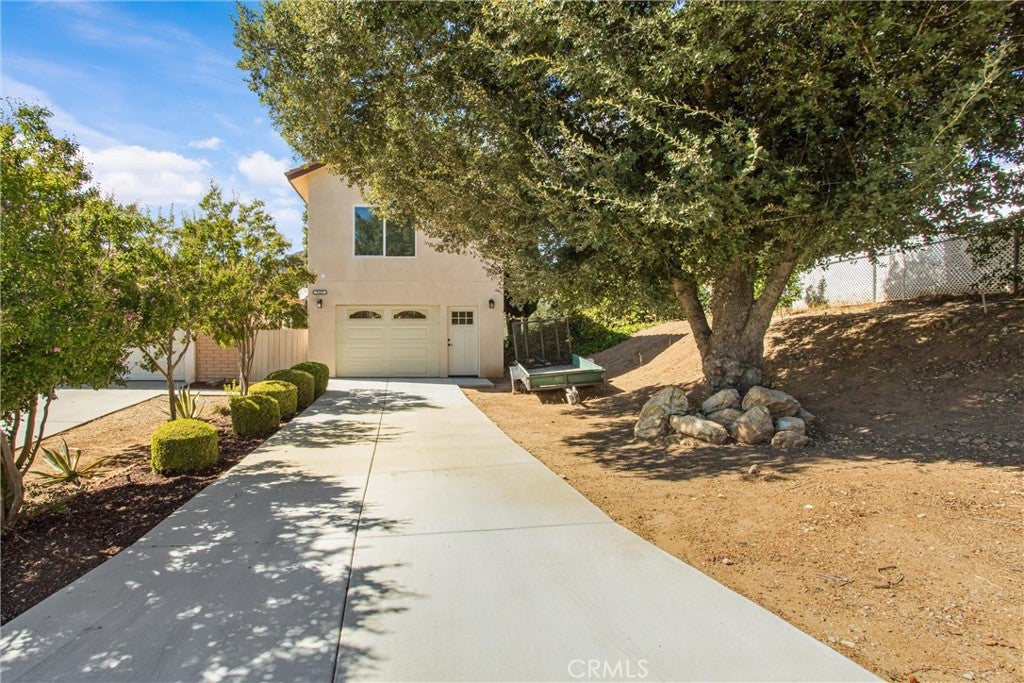 Cherry Valley, California, 92223, United States, 6 Bedrooms Bedrooms, ,3 BathroomsBathrooms,Residential,For Sale,1973904