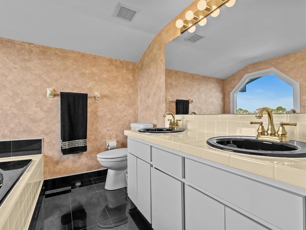 Tarpon Springs, Florida, 34689, United States, 3 Bedrooms Bedrooms, ,3 BathroomsBathrooms,Residential,For Sale,1684386