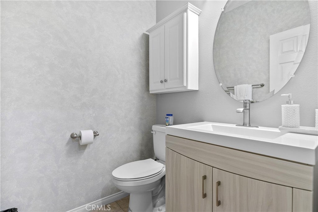 Indio, California, 92203, United States, 5 Bedrooms Bedrooms, ,3 BathroomsBathrooms,Residential,For Sale,1989302