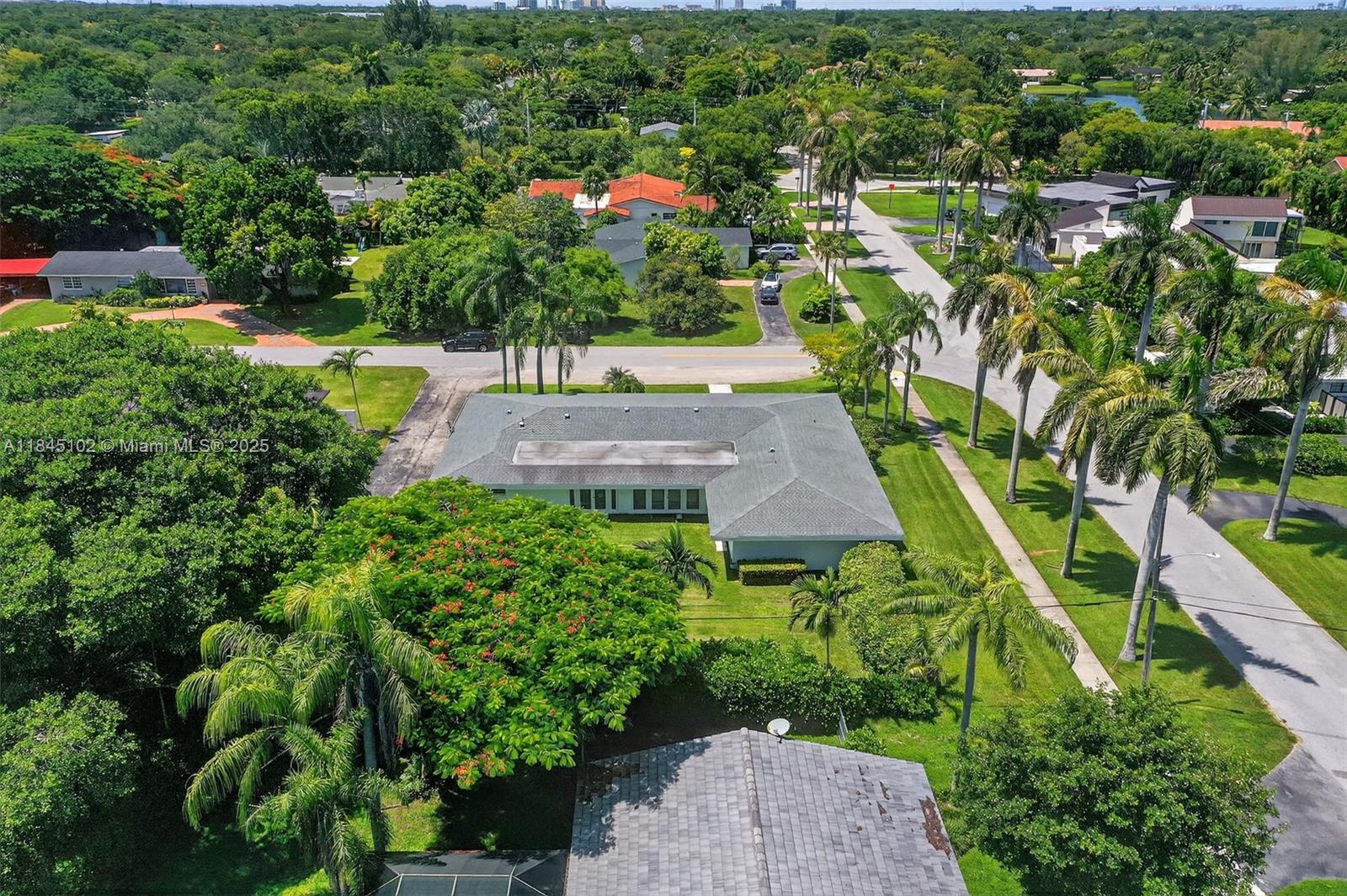 Palmetto Bay, Florida, 33158, United States, 4 Bedrooms Bedrooms, ,4 BathroomsBathrooms,Residential,For Sale,1900874