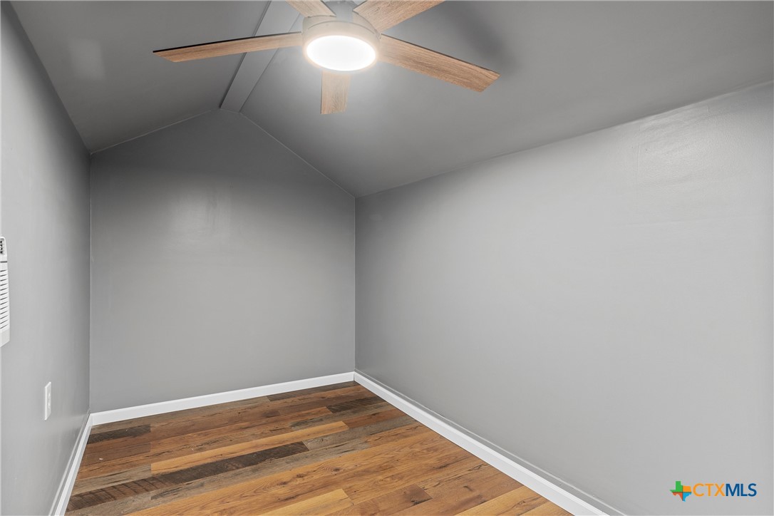 Woodway, Texas, 76712, United States, 5 Bedrooms Bedrooms, ,3 BathroomsBathrooms,Residential,For Sale,1988049