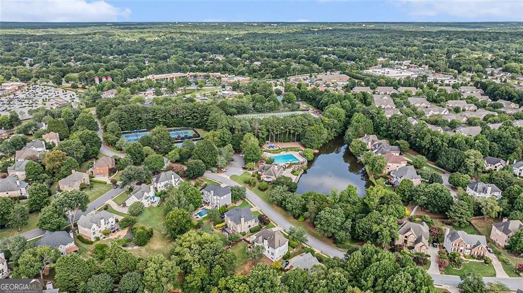 Roswell, Georgia, 30075, United States, 6 Bedrooms Bedrooms, ,5 BathroomsBathrooms,Residential,For Sale,1894243