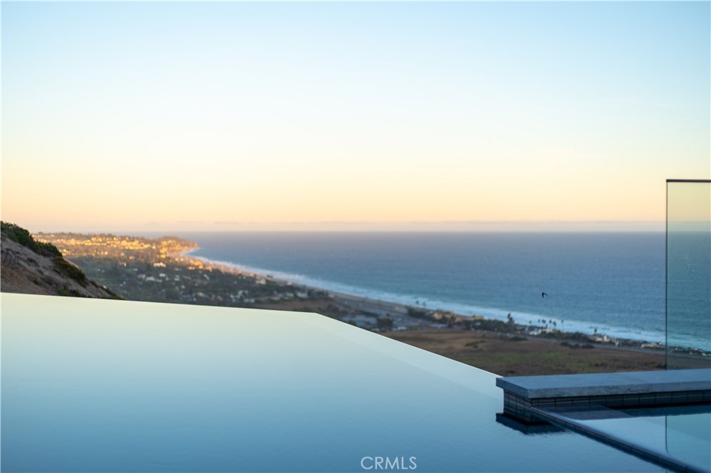 Malibu, California, 90265, United States, 7 Bedrooms Bedrooms, ,9 BathroomsBathrooms,Residential,For Sale,1838942