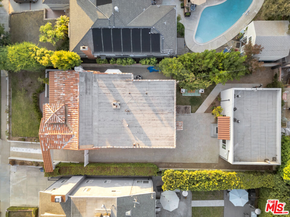Los Angeles, California, 90025, United States, 5 Bedrooms Bedrooms, ,4 BathroomsBathrooms,Residential,For Sale,1934353
