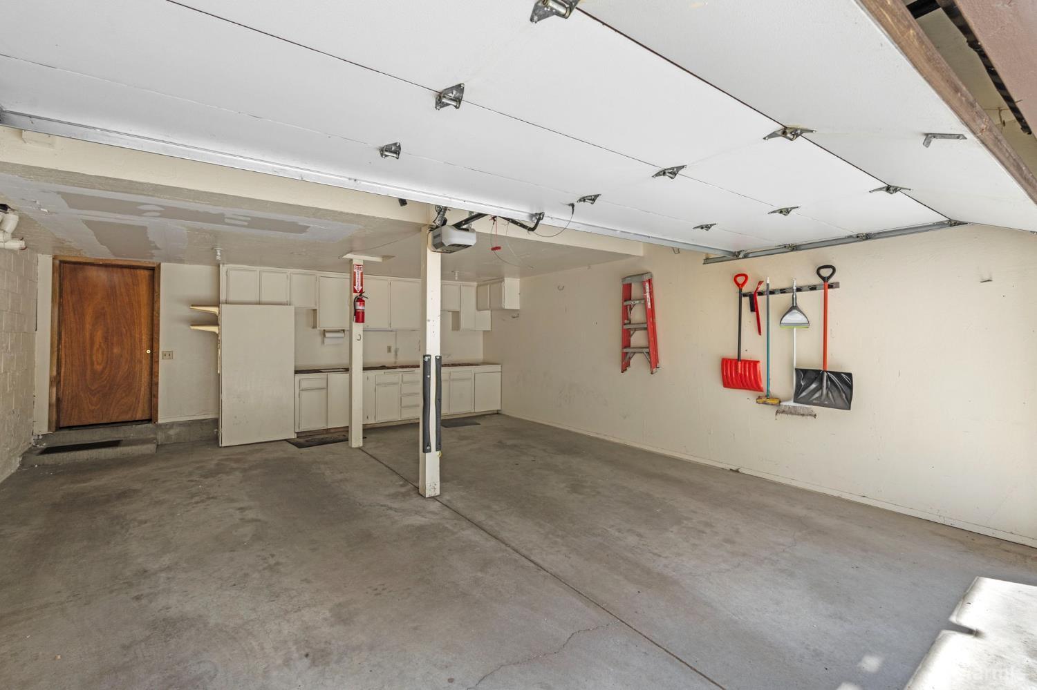 Stateline, Nevada, 89449, United States, 3 Bedrooms Bedrooms, ,3 BathroomsBathrooms,Residential,For Sale,1933310