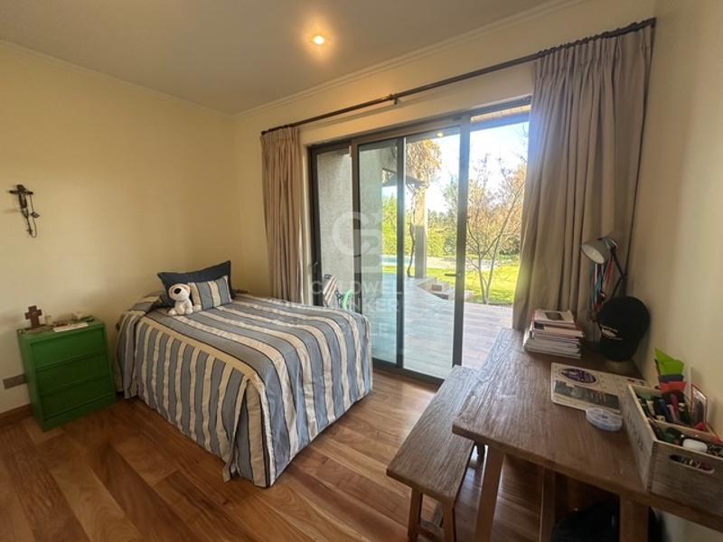 Colina, Chile, 6 Bedrooms Bedrooms, ,4 BathroomsBathrooms,Residential,For Sale,1890275
