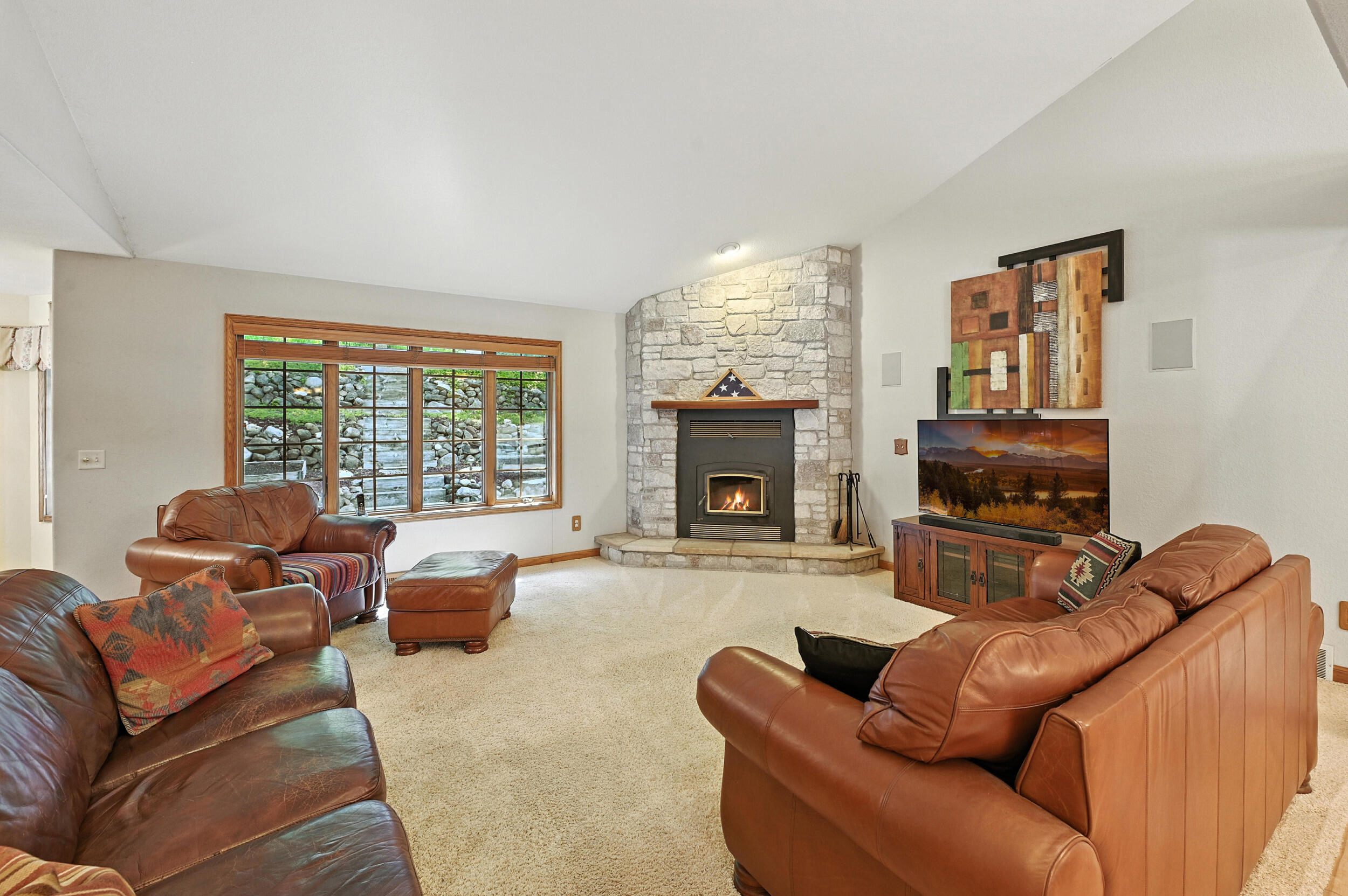 Slinger, Wisconsin, 53086, United States, 4 Bedrooms Bedrooms, ,3 BathroomsBathrooms,Residential,For Sale,1940965