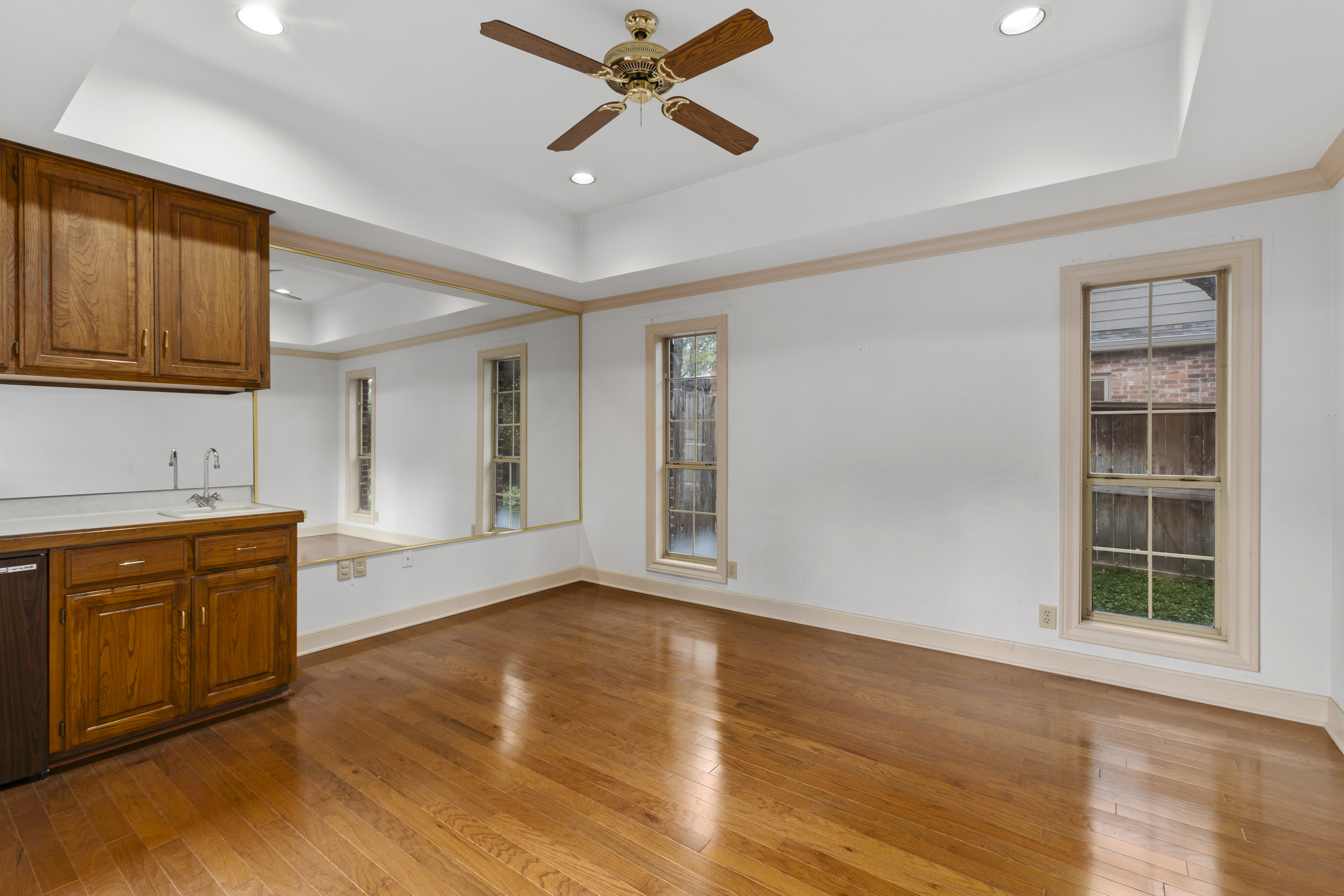  Elegant Inwood Estate Home - 物件實景