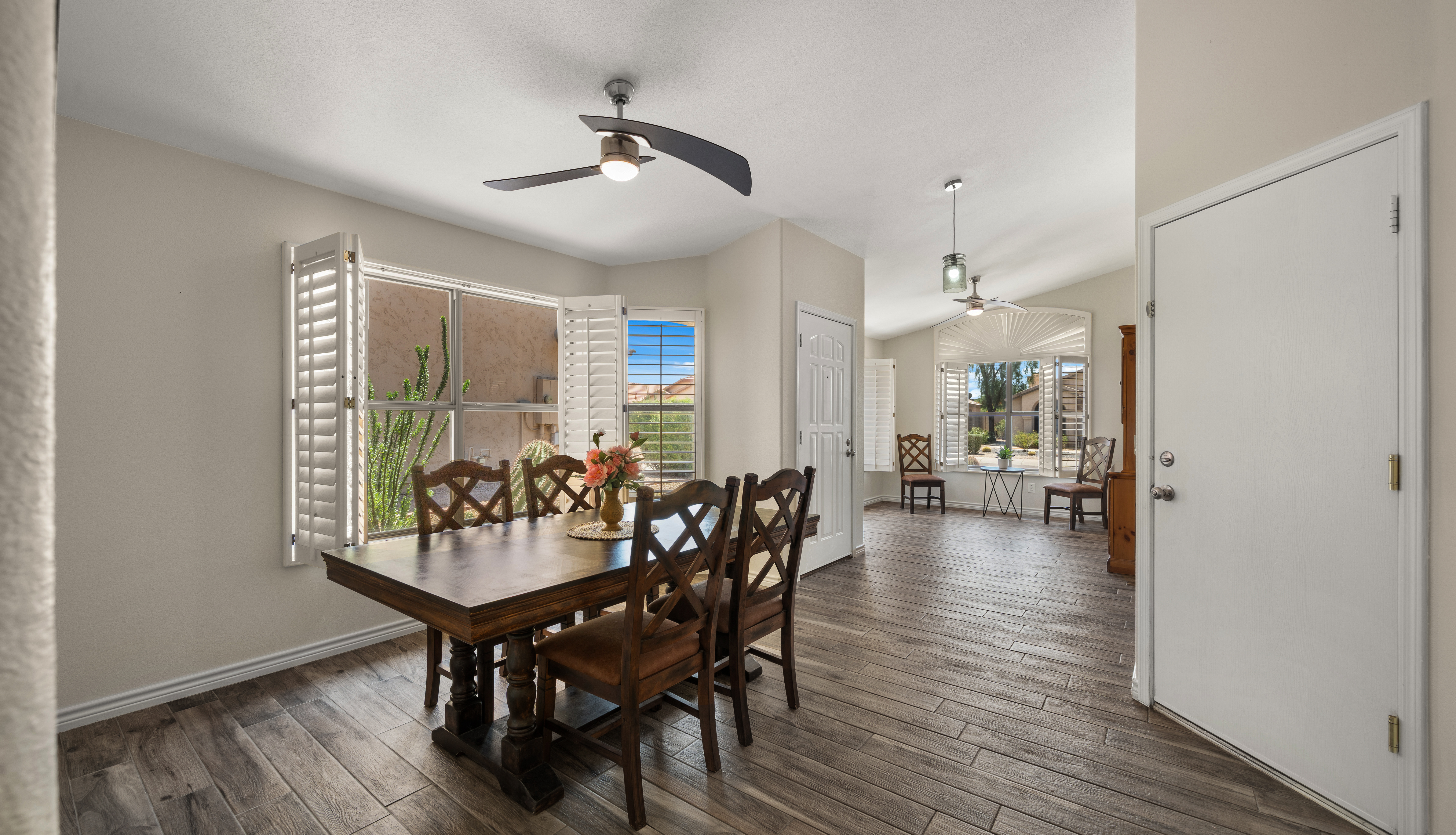  4820 E Melinda Ln¦Phoenix, AZ - 物件實景