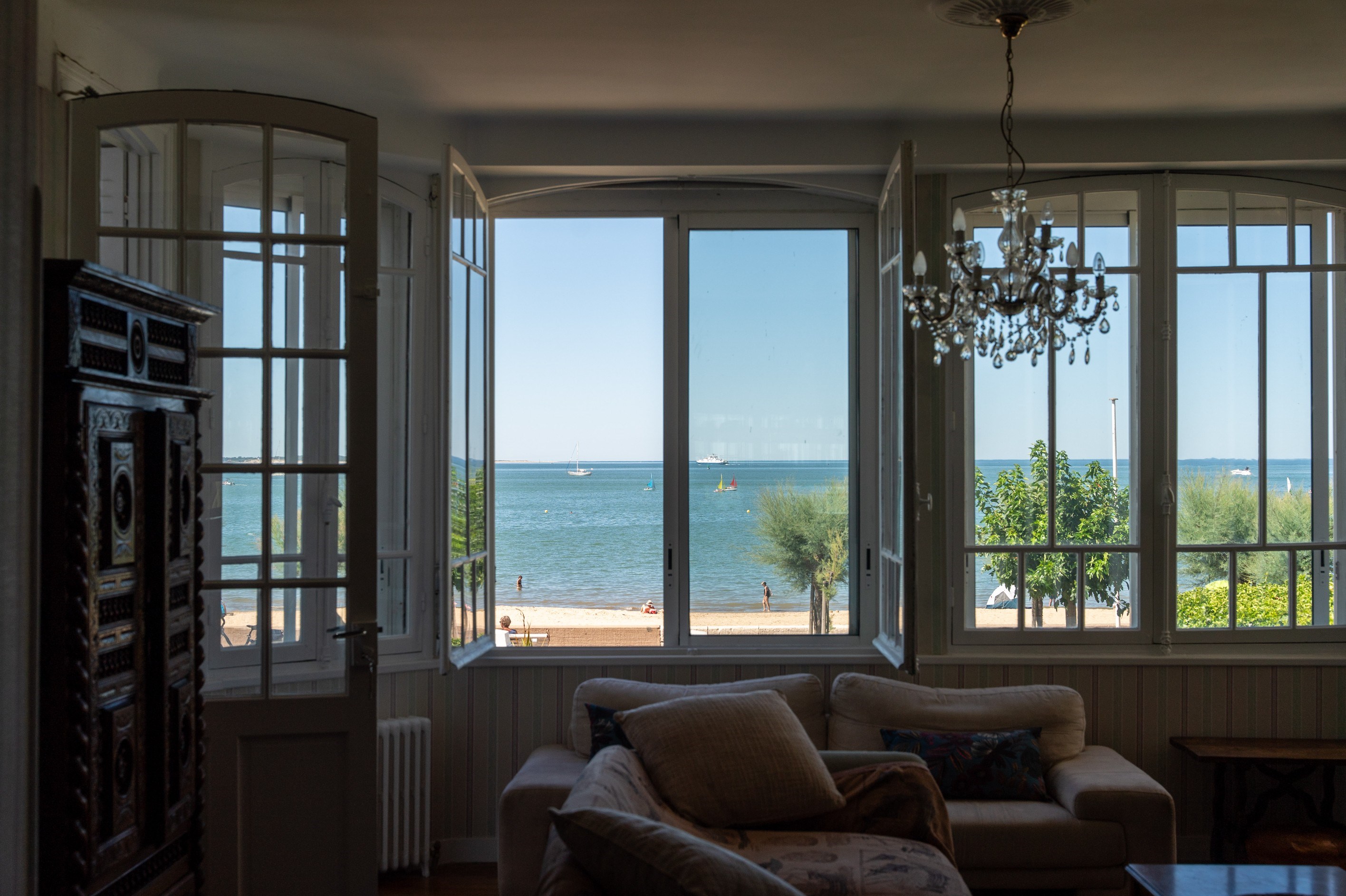  EXCEPTIONAL BELLE ÉPOQUE RESIDENCE ON THE WATERFRONT ROYAN - 物件實景