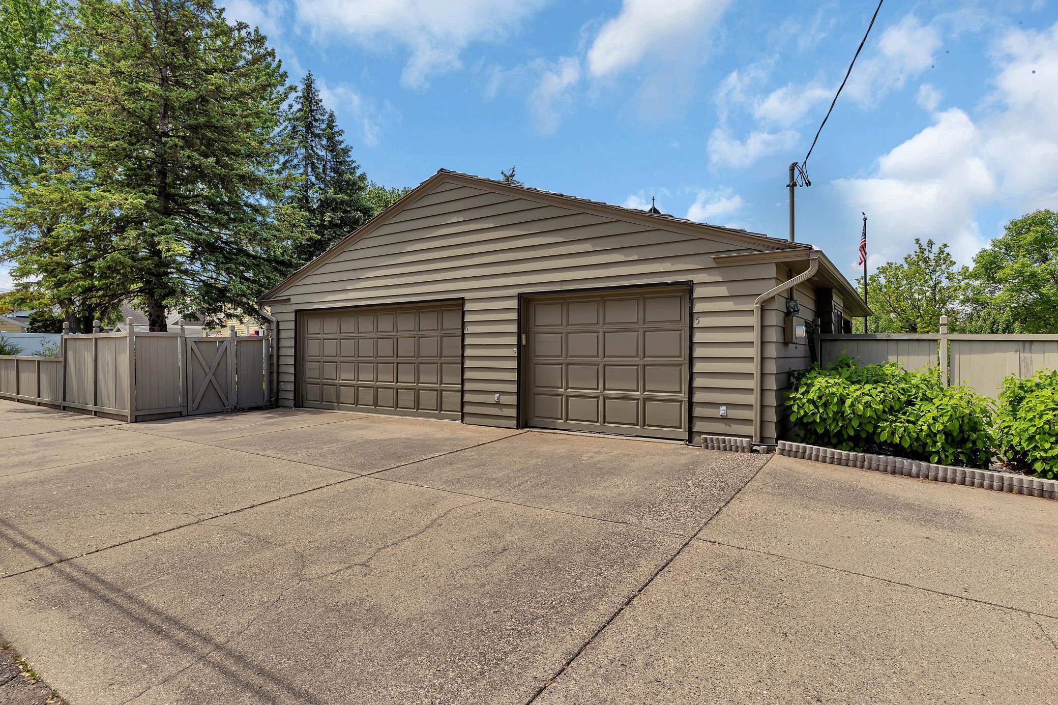 Saint Cloud, Minnesota, 56304, United States, 4 Bedrooms Bedrooms, ,4 BathroomsBathrooms,Residential,For Sale,1836908