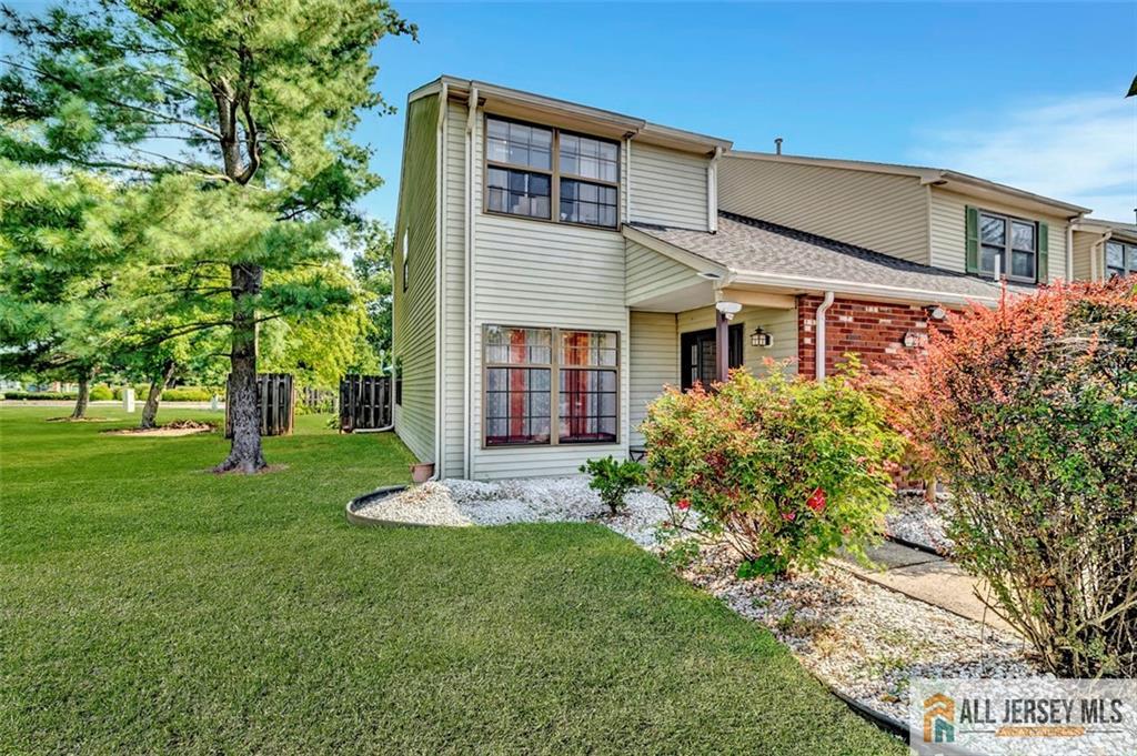 East Brunswick, New Jersey, 08816, United States, 3 Bedrooms Bedrooms, ,3 BathroomsBathrooms,Residential,For Sale,1917391