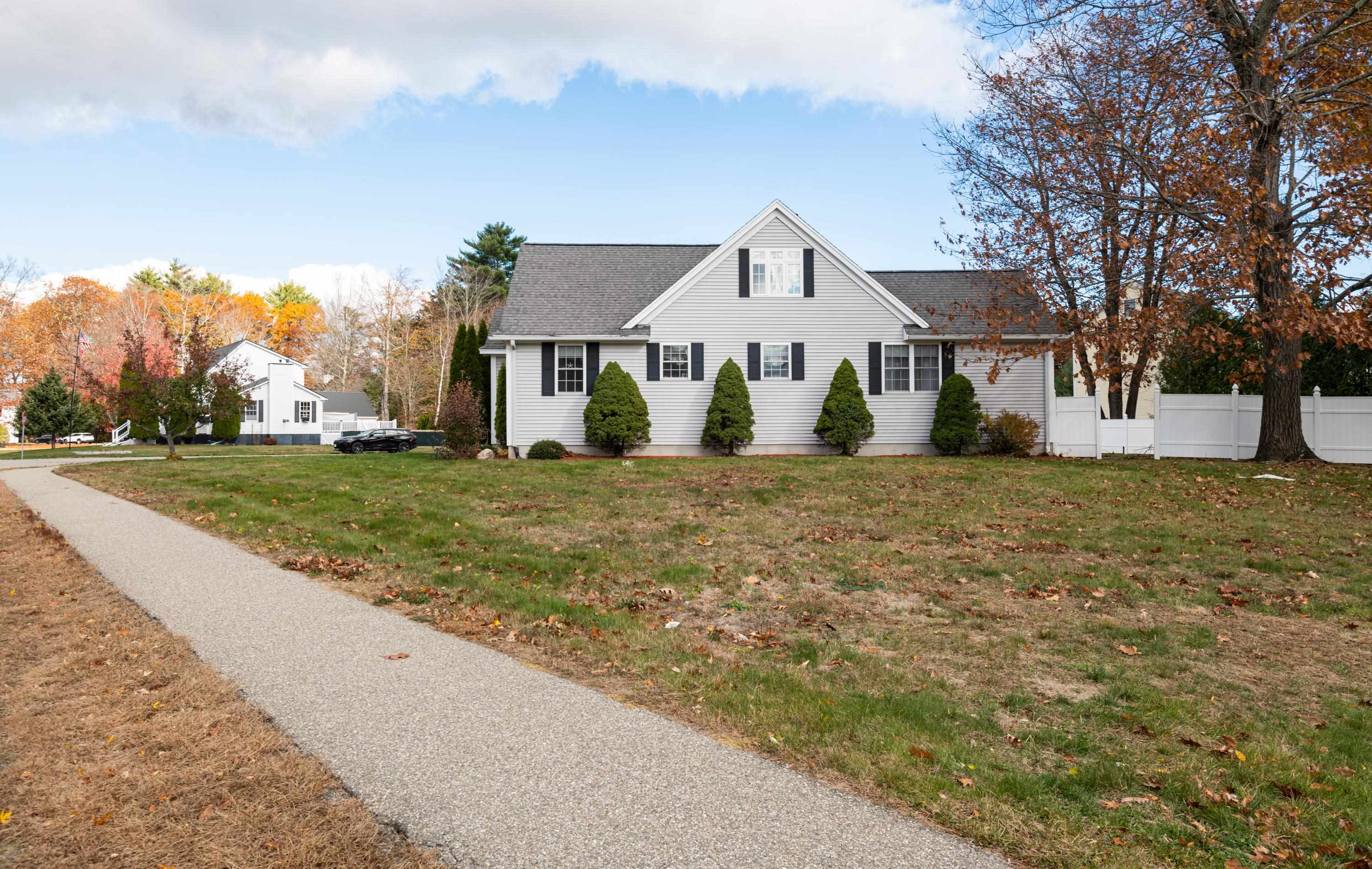 Seabrook, New Hampshire, 03874, United States, 3 Bedrooms Bedrooms, ,2 BathroomsBathrooms,Residential,For Sale,1989185