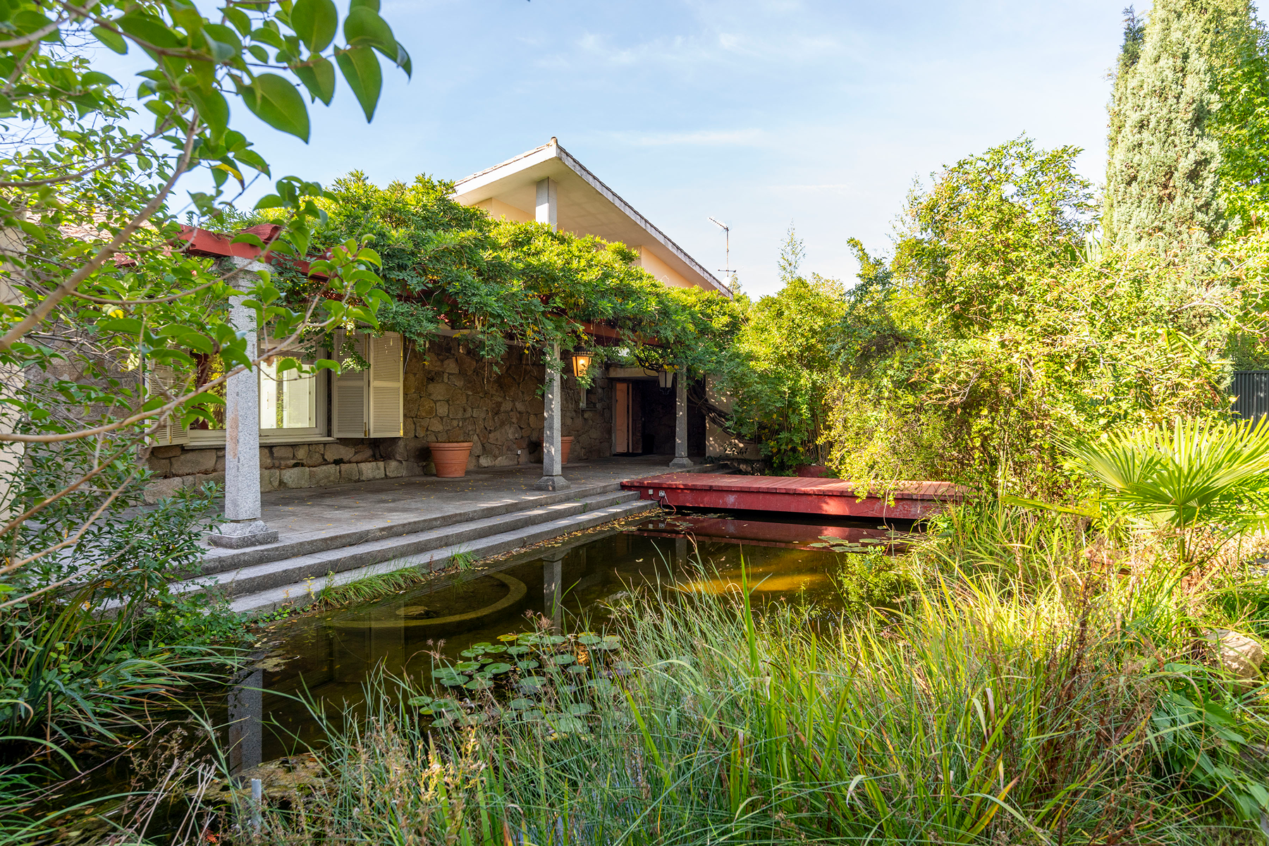  A residence with extraordinary transformation potential in La Florida - 物件實景