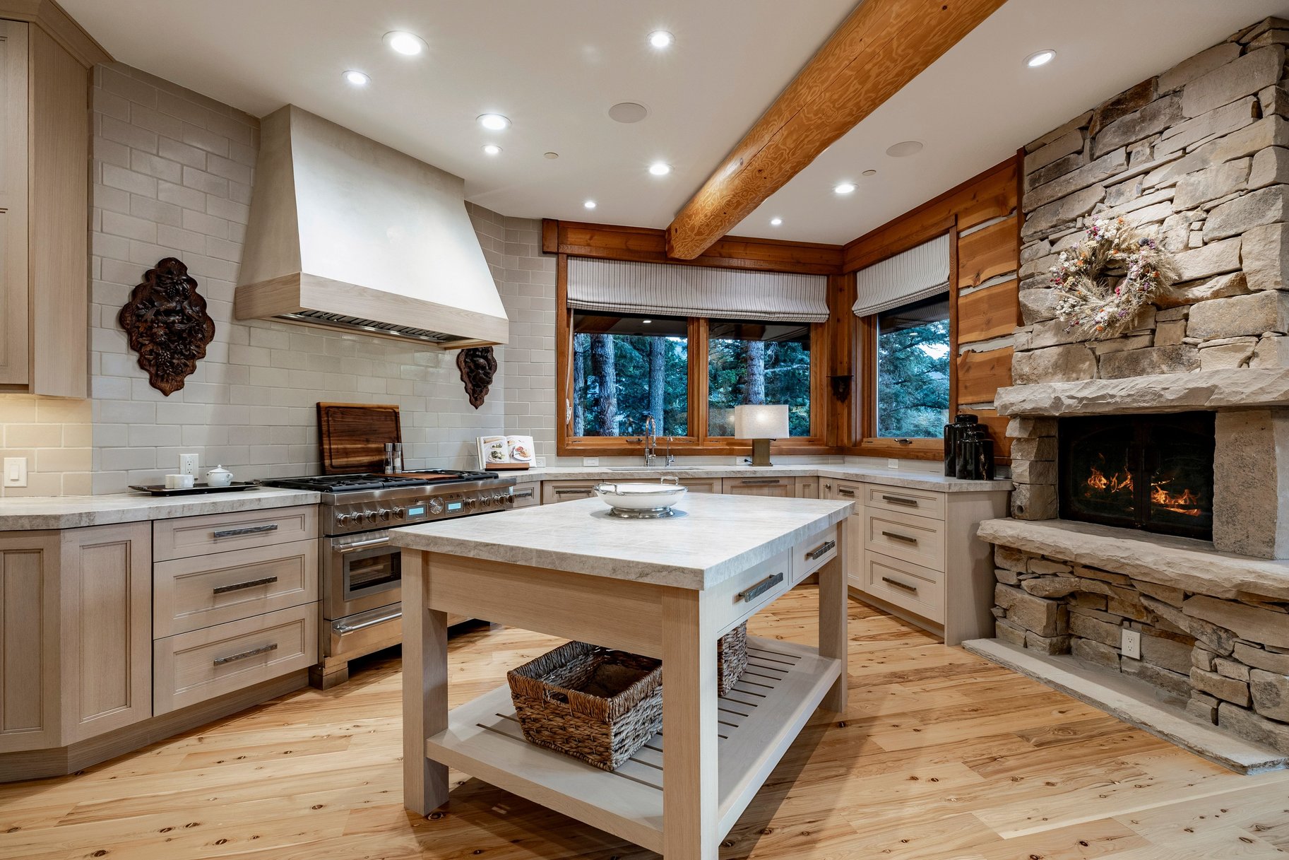  Mountain Transitional Legacy Ski Home in Gated Upper Deer Valley Community - 物件實景