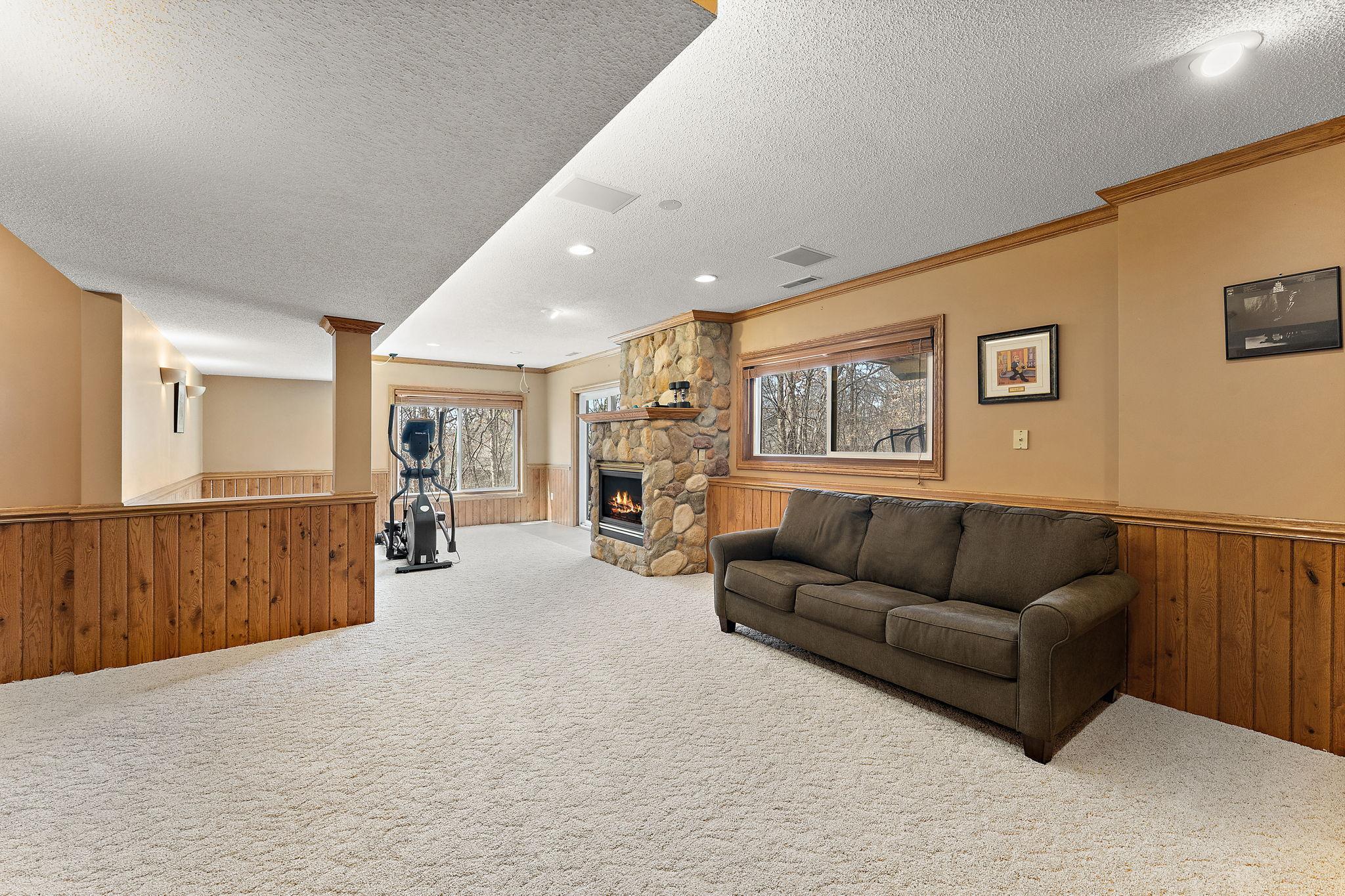 Hudson, Wisconsin, 54016, United States, 4 Bedrooms Bedrooms, ,4 BathroomsBathrooms,Residential,For Sale,2038395