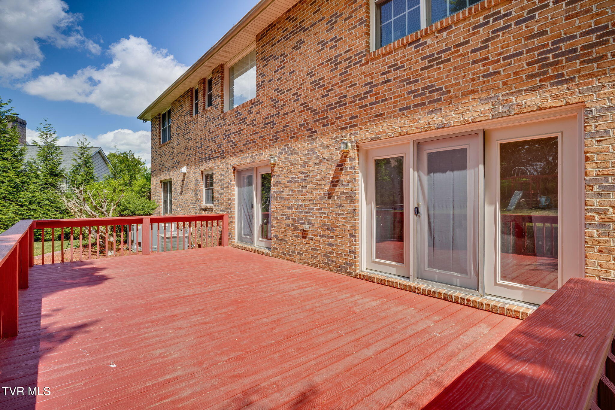 Johnson City, Tennessee, 37604, United States, 4 Bedrooms Bedrooms, ,4 BathroomsBathrooms,Residential,For Sale,1944791