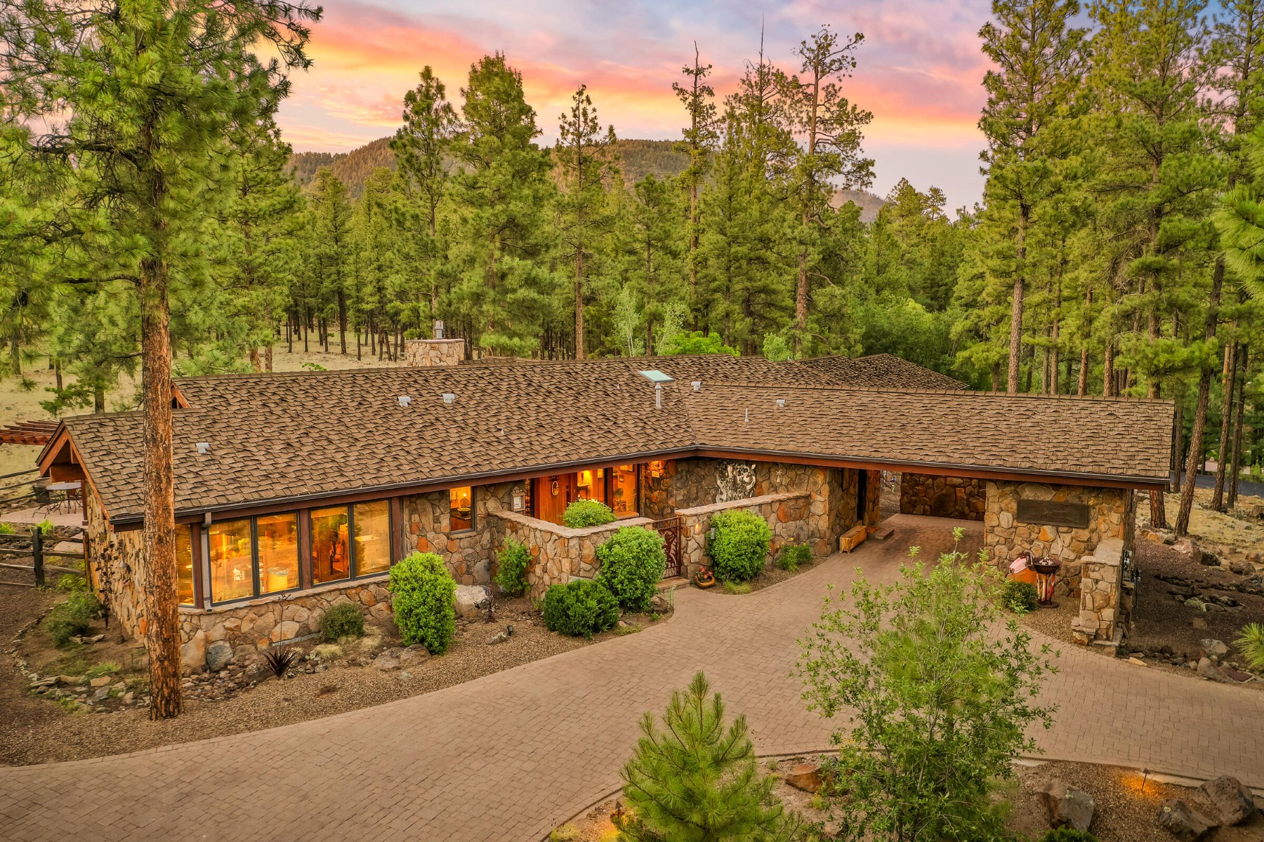  2901 Creekside Drive ¦ Flagstaff, AZ - 物件實景