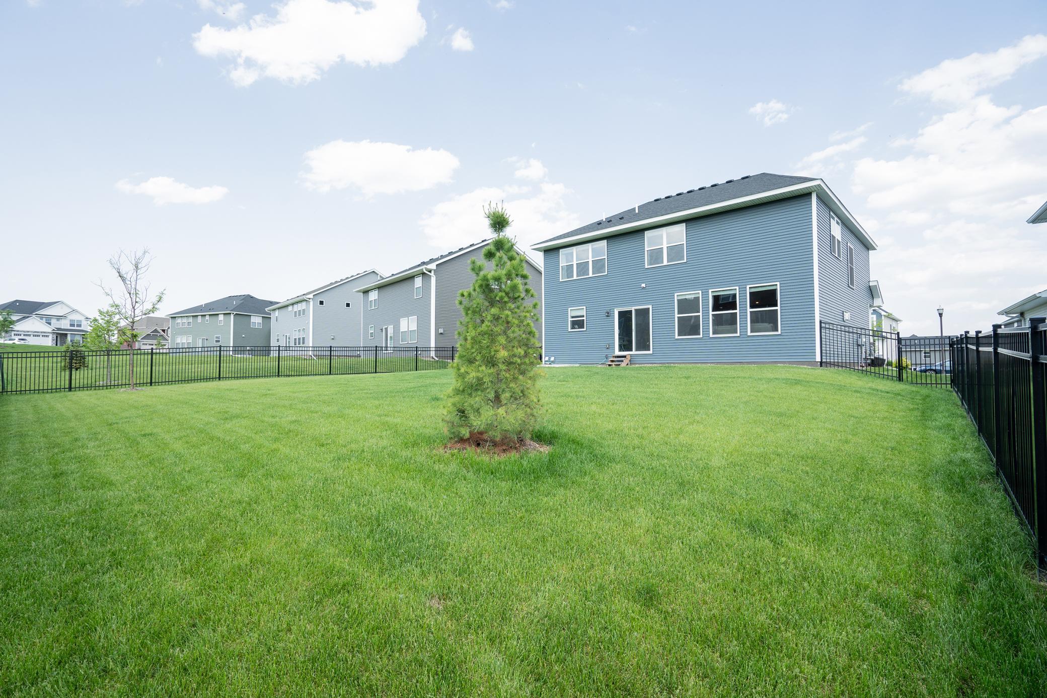 Cottage Grove, Minnesota, 55016, United States, 4 Bedrooms Bedrooms, ,3 BathroomsBathrooms,Residential,For Sale,1989709