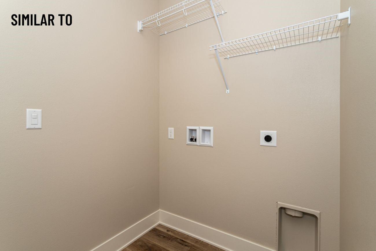 Huxley, Iowa, 50124, United States, 5 Bedrooms Bedrooms, ,3 BathroomsBathrooms,Residential,For Sale,1980650