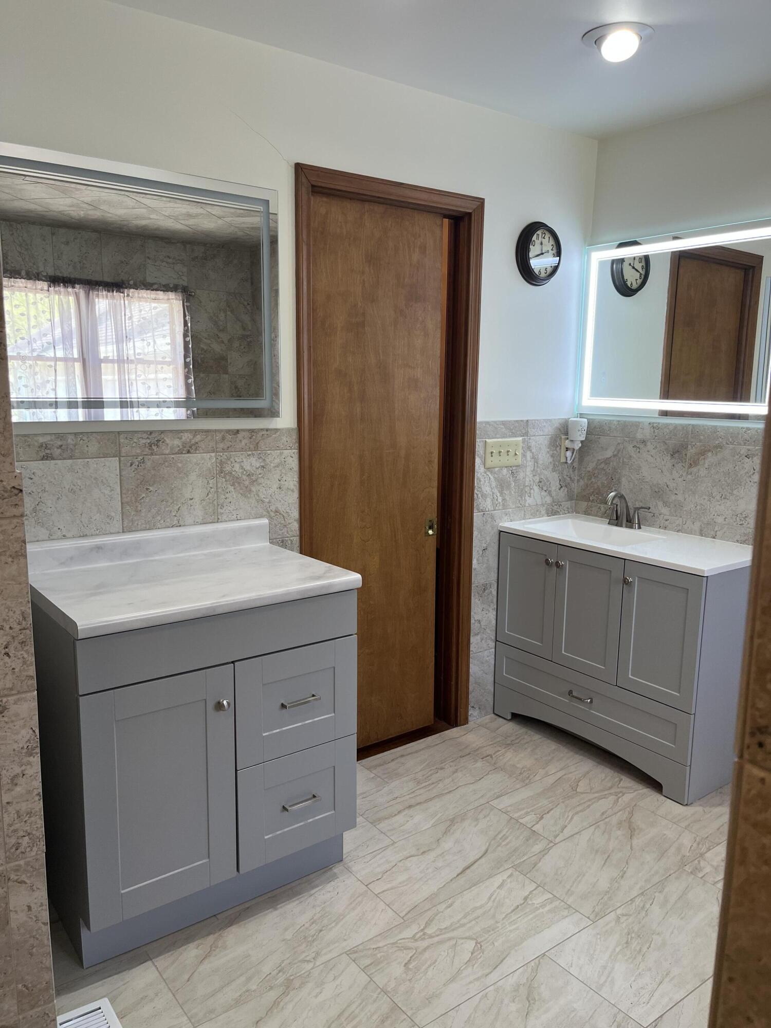 Crown Point, Indiana, 46307, United States, 3 Bedrooms Bedrooms, ,3 BathroomsBathrooms,Residential,For Sale,2040656