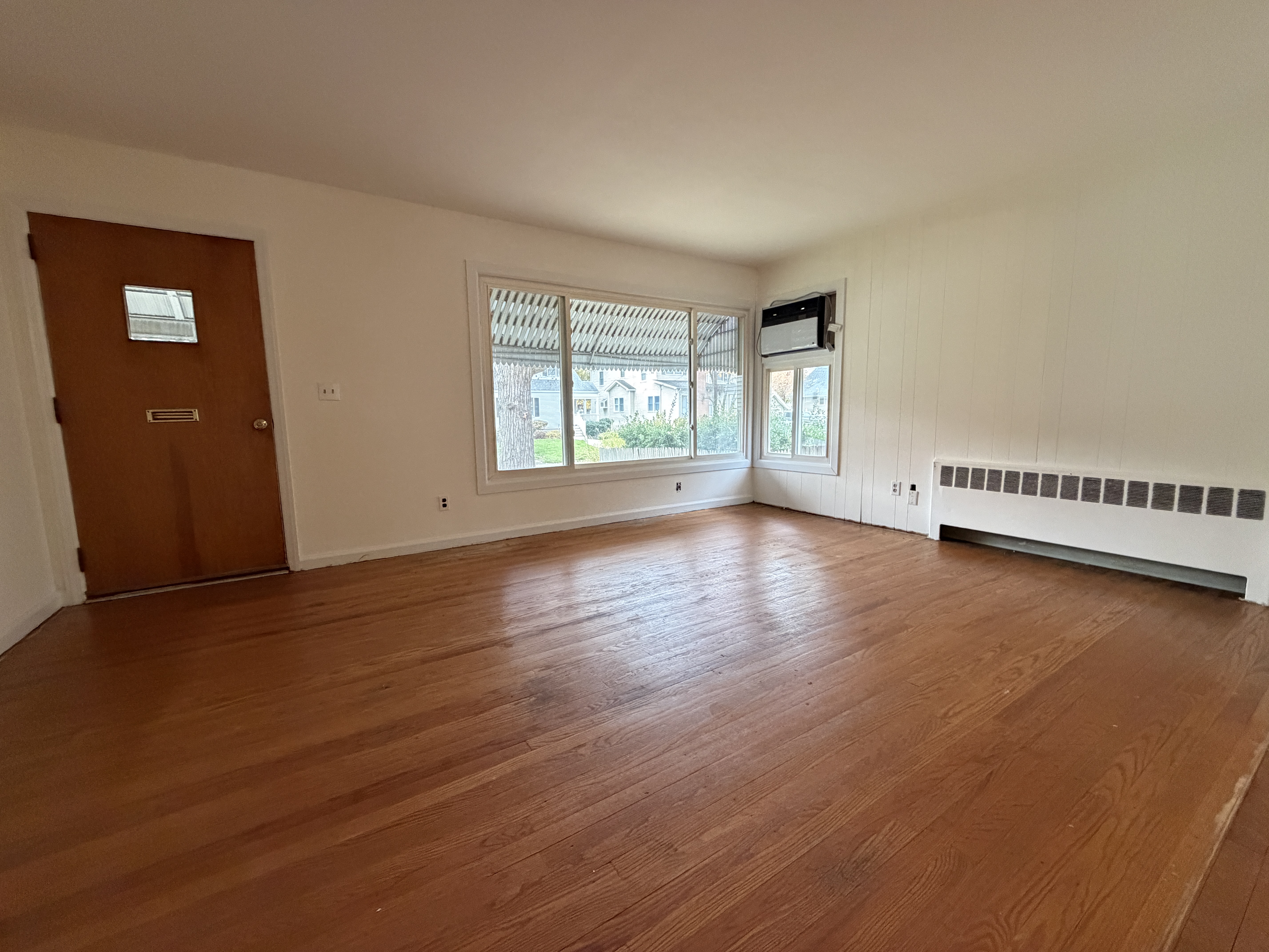 Westwood, New Jersey, 07675, United States, 2 Bedrooms Bedrooms, ,1 BathroomBathrooms,Residential,For Sale,1988560