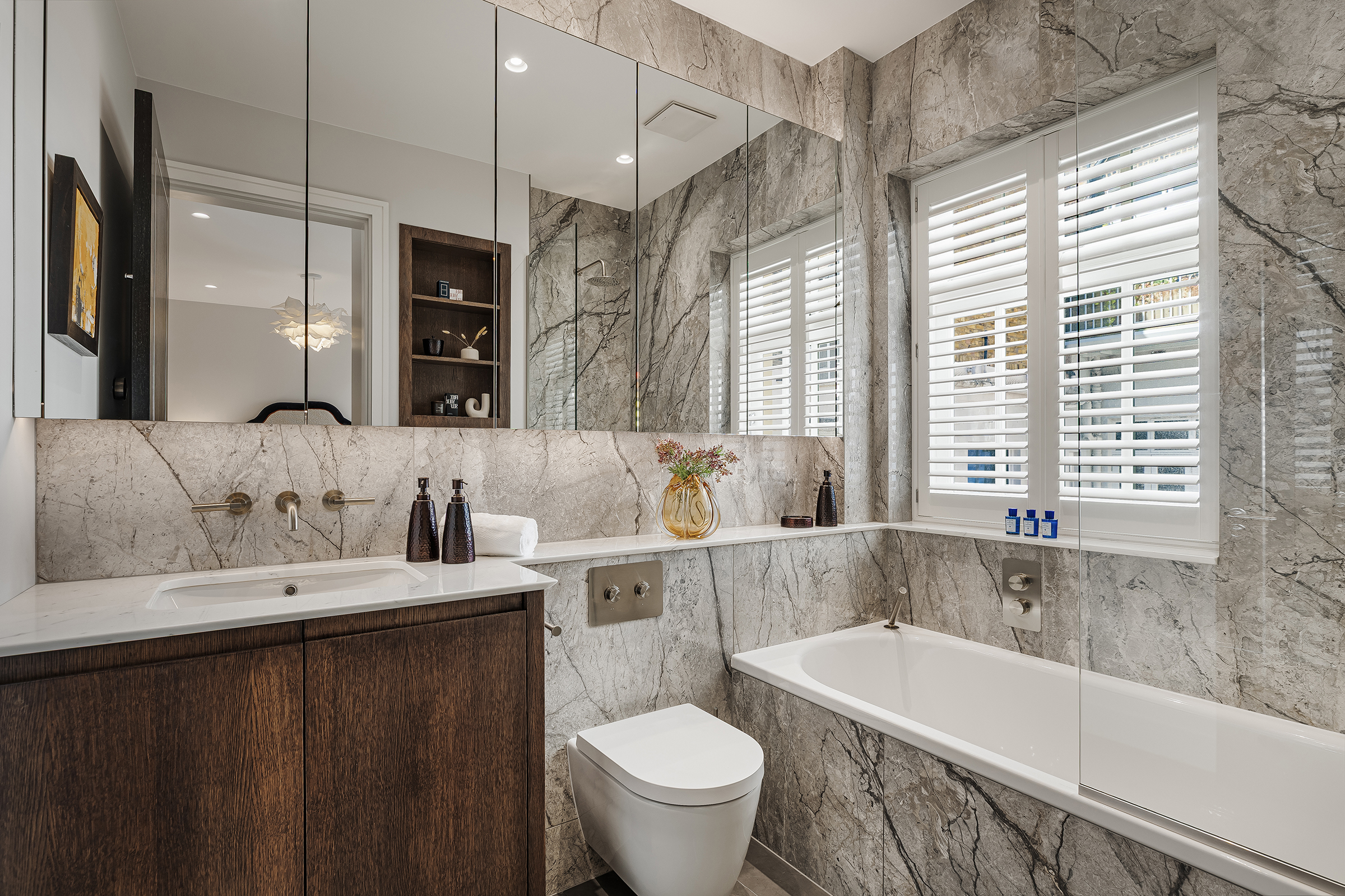  A beautiful brand-new mews home with private parking and award-winning gardens - 物件實景