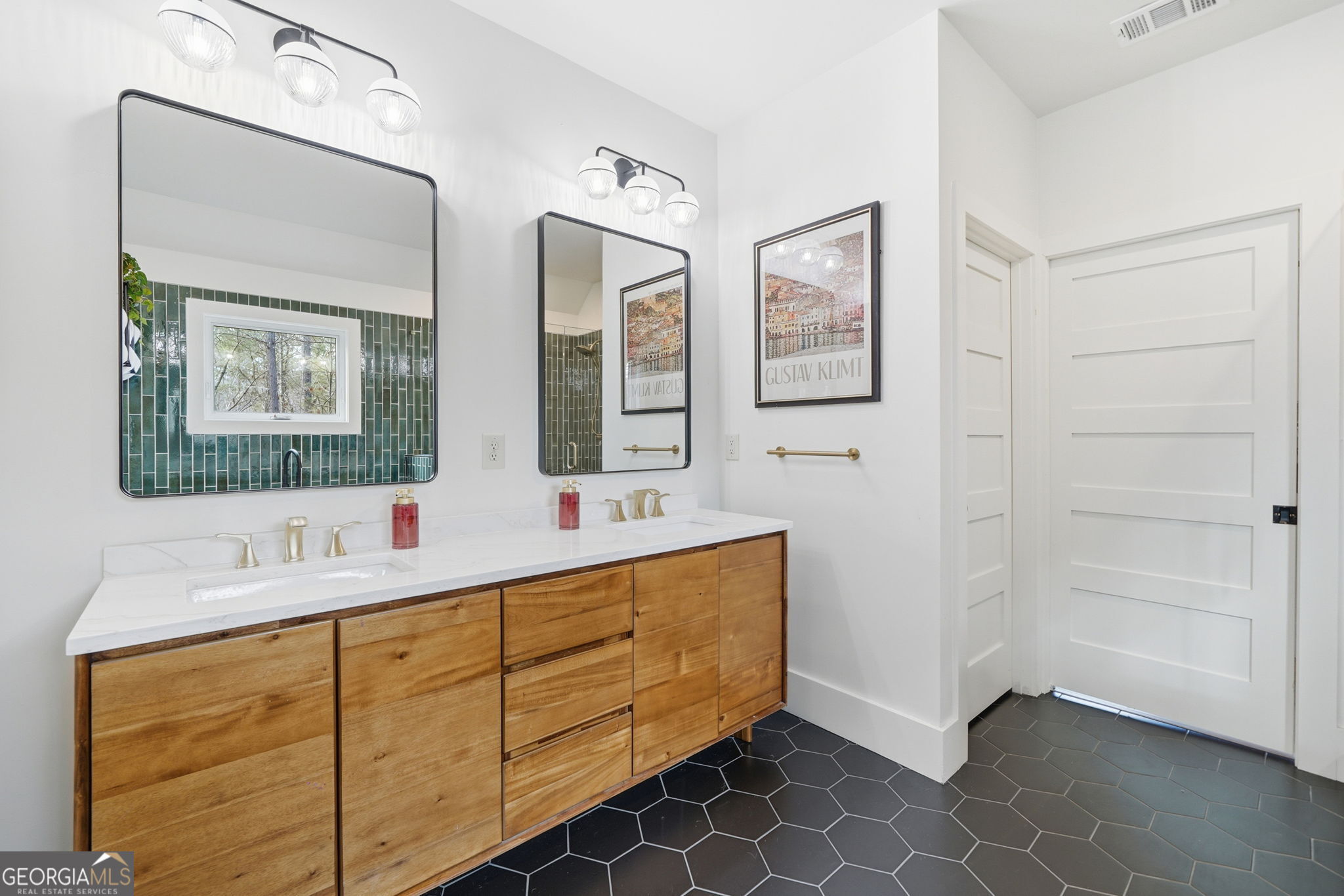 Canton, Georgia, 30114, United States, 4 Bedrooms Bedrooms, ,3 BathroomsBathrooms,Residential,For Sale,2013857