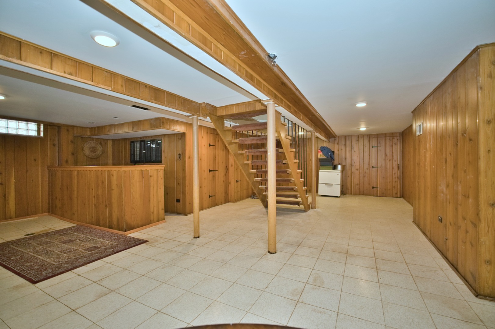 Lincolnwood, Illinois, 60712, United States, 3 Bedrooms Bedrooms, ,2 BathroomsBathrooms,Residential,For Sale,1863685
