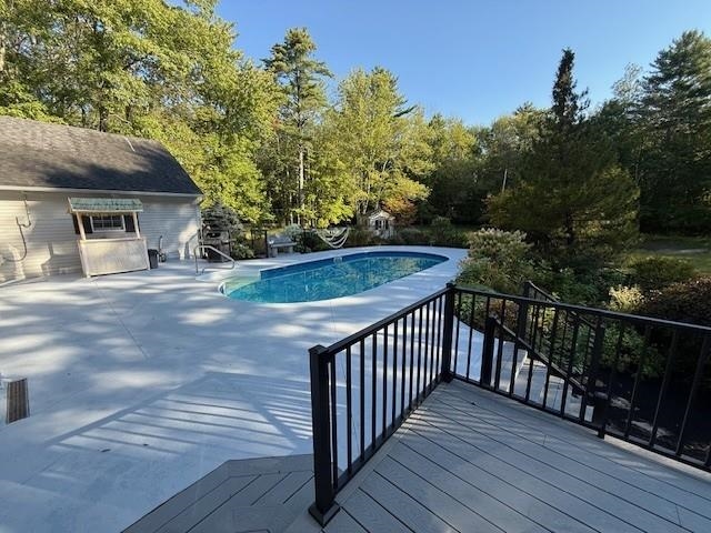 Rochester, New Hampshire, 03867, United States, 4 Bedrooms Bedrooms, ,1 BathroomBathrooms,Residential,For Sale,1985747