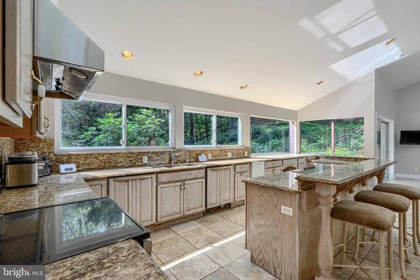 Reisterstown, Maryland, 21136, United States, 4 Bedrooms Bedrooms, ,4 BathroomsBathrooms,Residential,For Sale,1983580