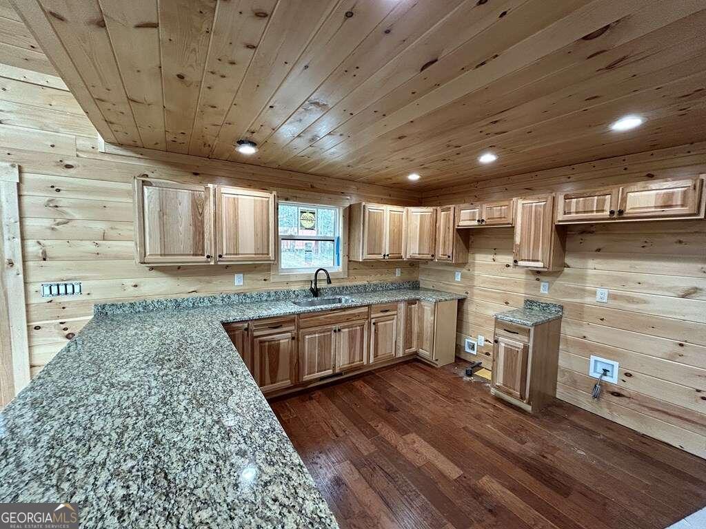 Mineral Bluff, Georgia, 30559, United States, 3 Bedrooms Bedrooms, ,3 BathroomsBathrooms,Residential,For Sale,1858884