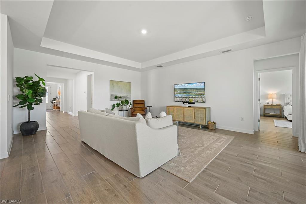 Fort Myers, Florida, 33913, United States, 4 Bedrooms Bedrooms, ,3 BathroomsBathrooms,Residential,For Sale,1988149