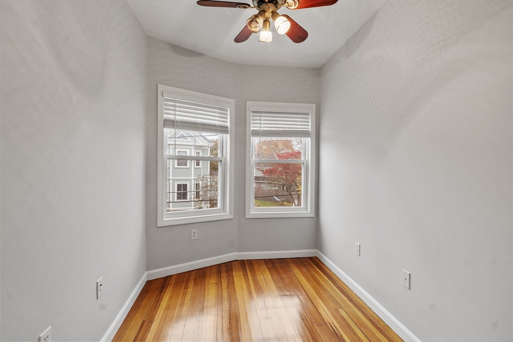 Beverly, Massachusetts, 01915, United States, 4 Bedrooms Bedrooms, ,3 BathroomsBathrooms,Residential,For Sale,1987739