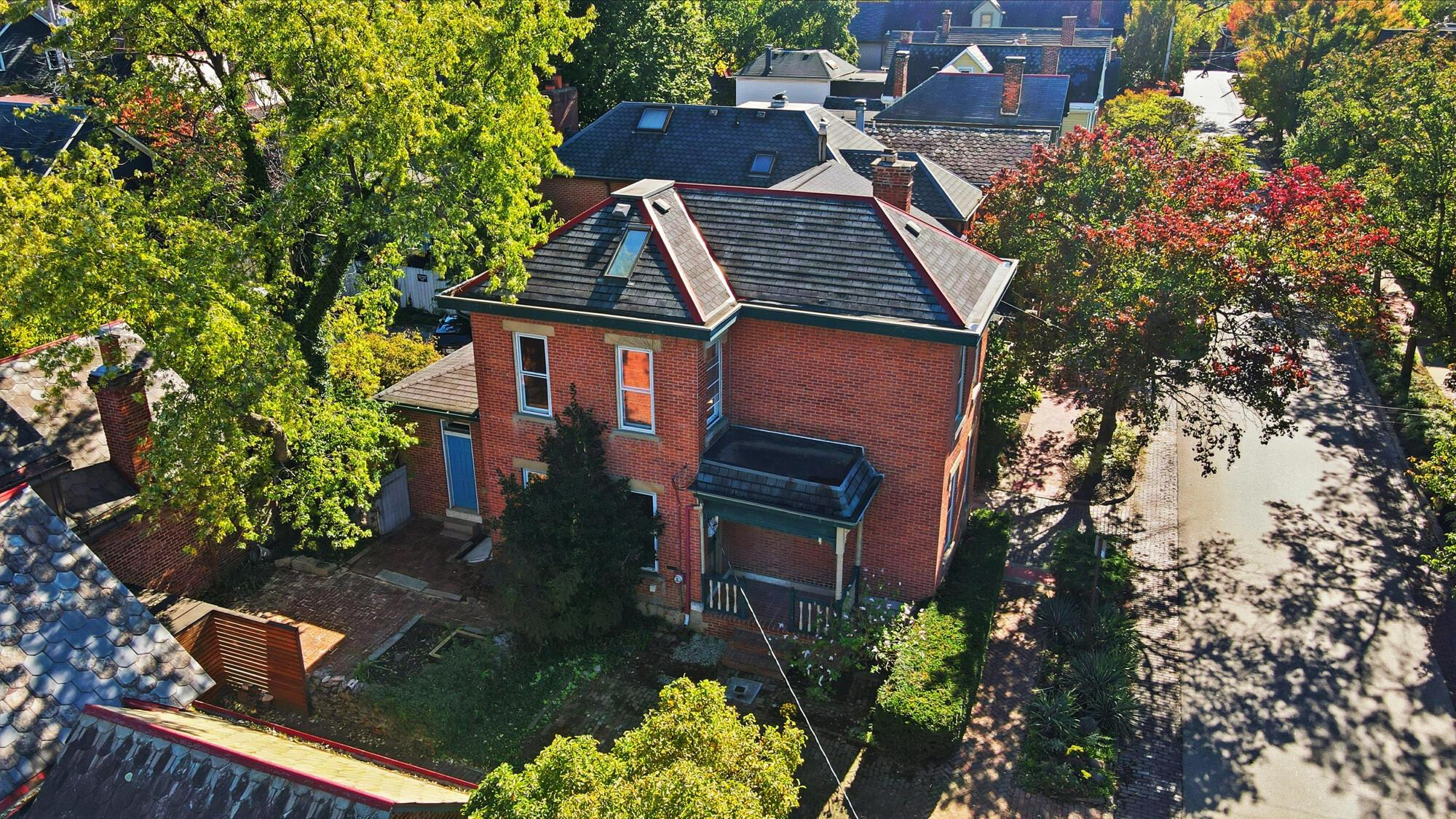 Columbus, Ohio, 43206, United States, 2 Bedrooms Bedrooms, ,2 BathroomsBathrooms,Residential,For Sale,1970918