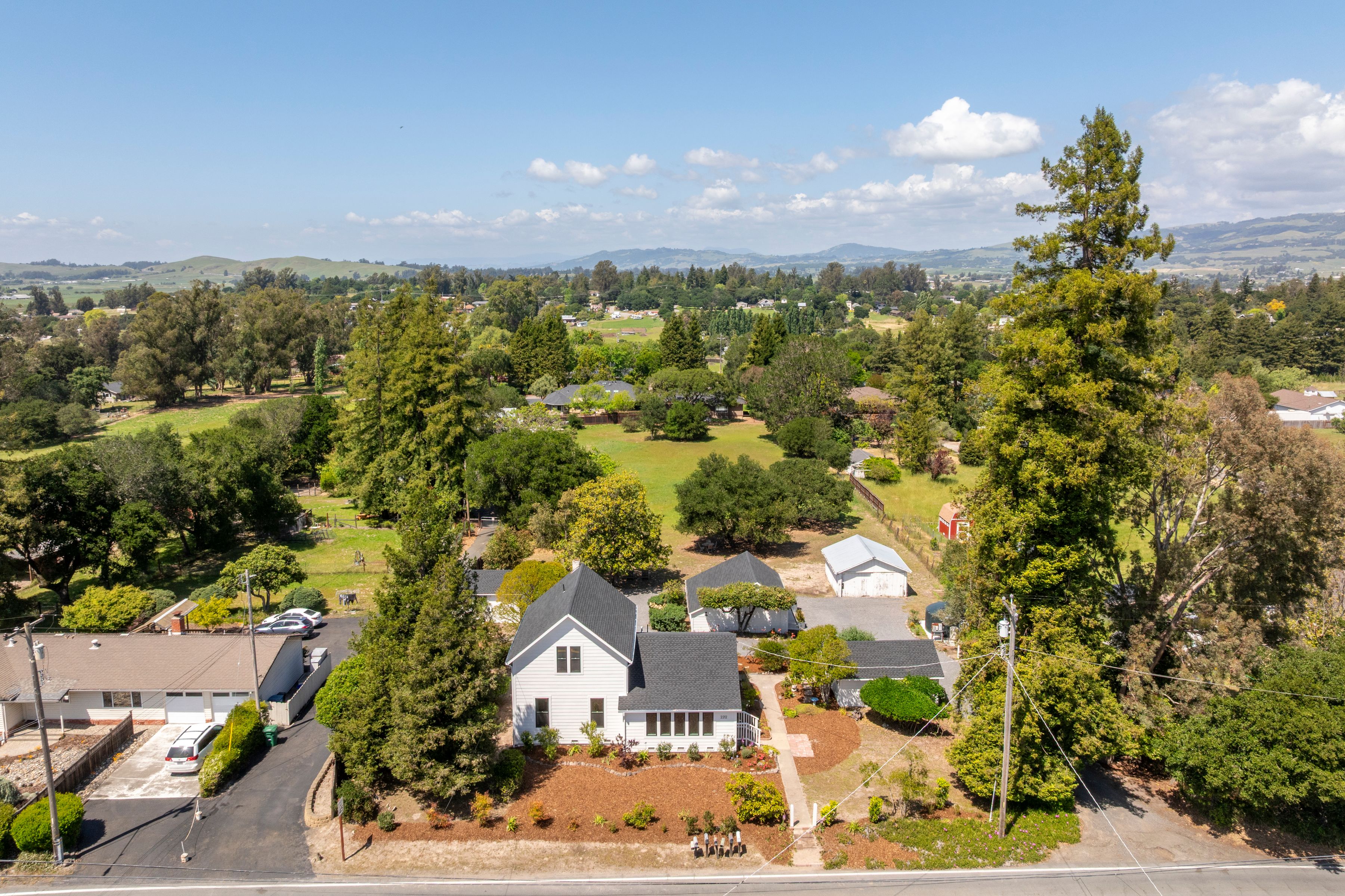  Farmhouse Retreat in Petaluma - 物件實景