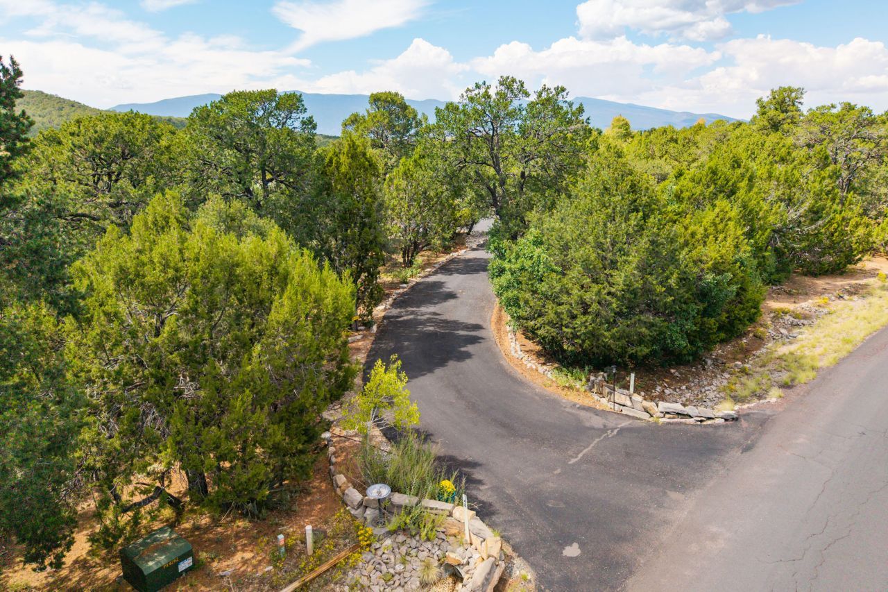 Tijeras, New Mexico, 87059, United States, 4 Bedrooms Bedrooms, ,2 BathroomsBathrooms,Residential,For Sale,1940446