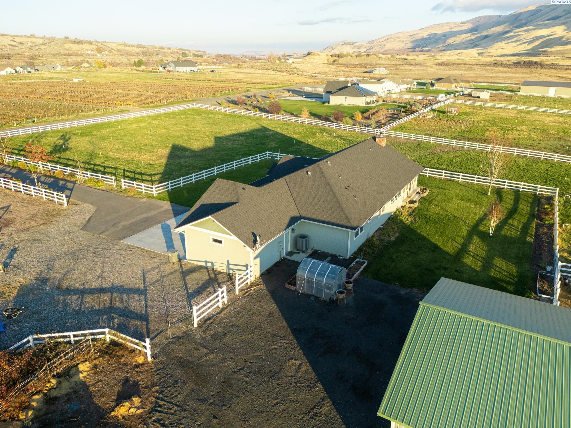 Prosser, Washington, 99350, United States, 3 Bedrooms Bedrooms, ,1 BathroomBathrooms,Residential,For Sale,1998379