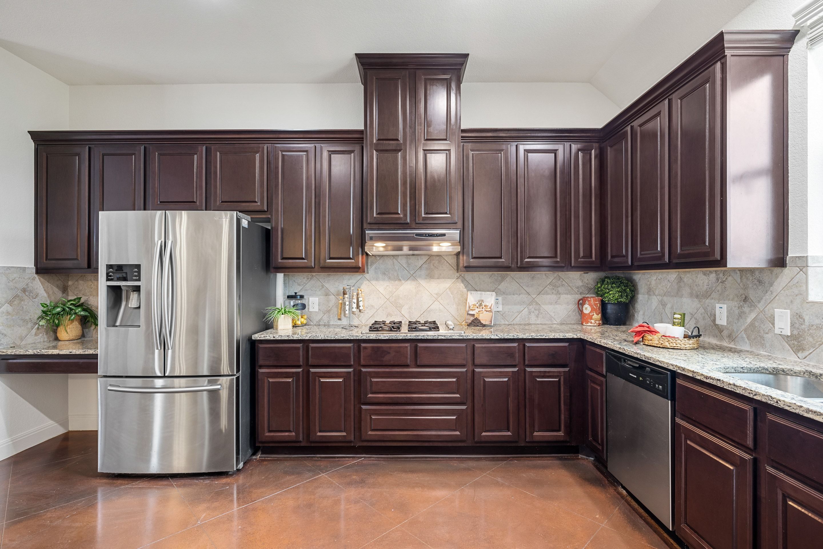  Beautiful Dripping Springs 1-Story on 2 Level Acres with Barn in Chama Trace - 物件實景