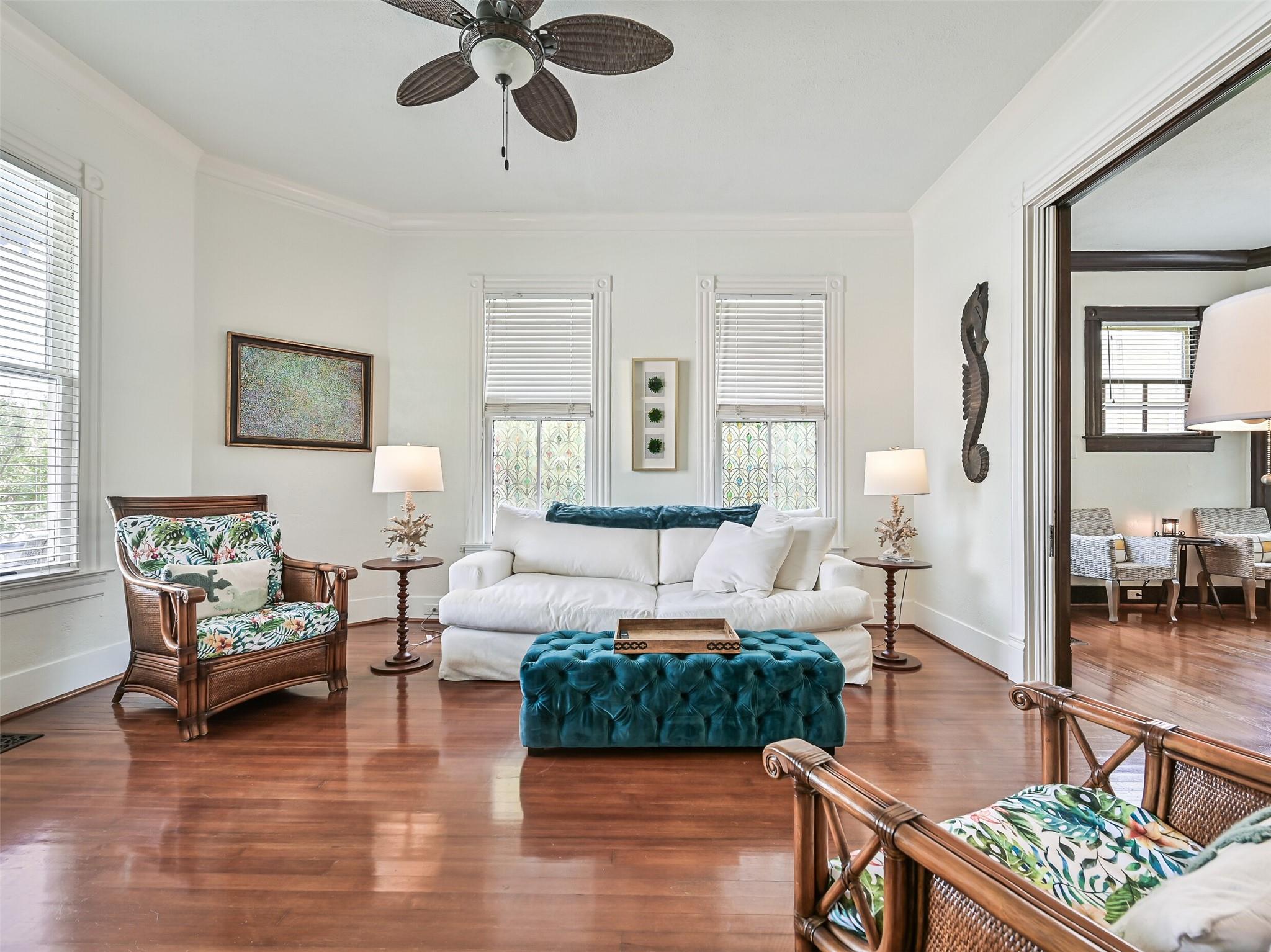 Galveston, Texas, 77550, United States, 4 Bedrooms Bedrooms, ,3 BathroomsBathrooms,Residential,For Sale,1818461