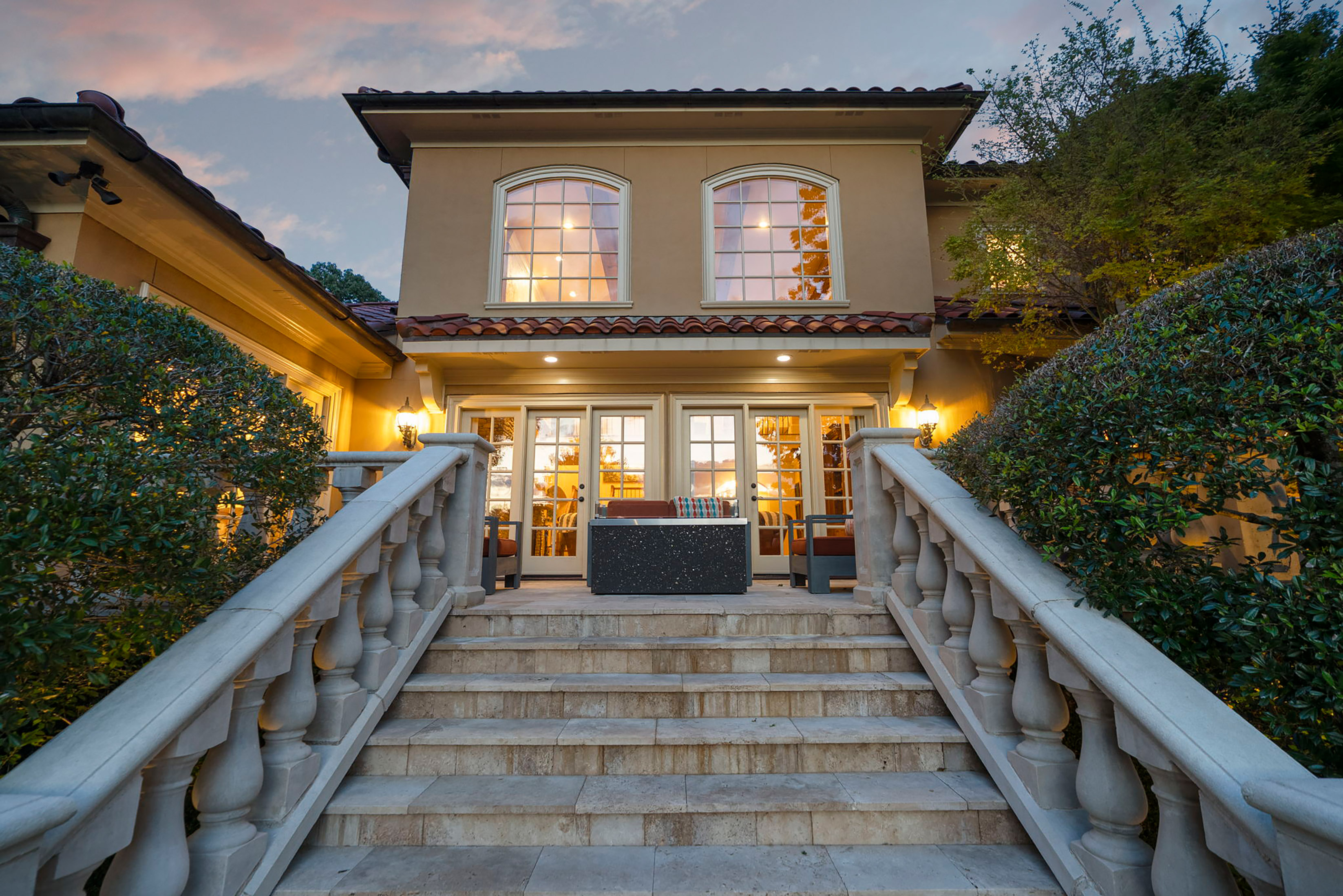  Remarkable Spanish-style Estate on 3.8+/- Private Acres - 物件實景