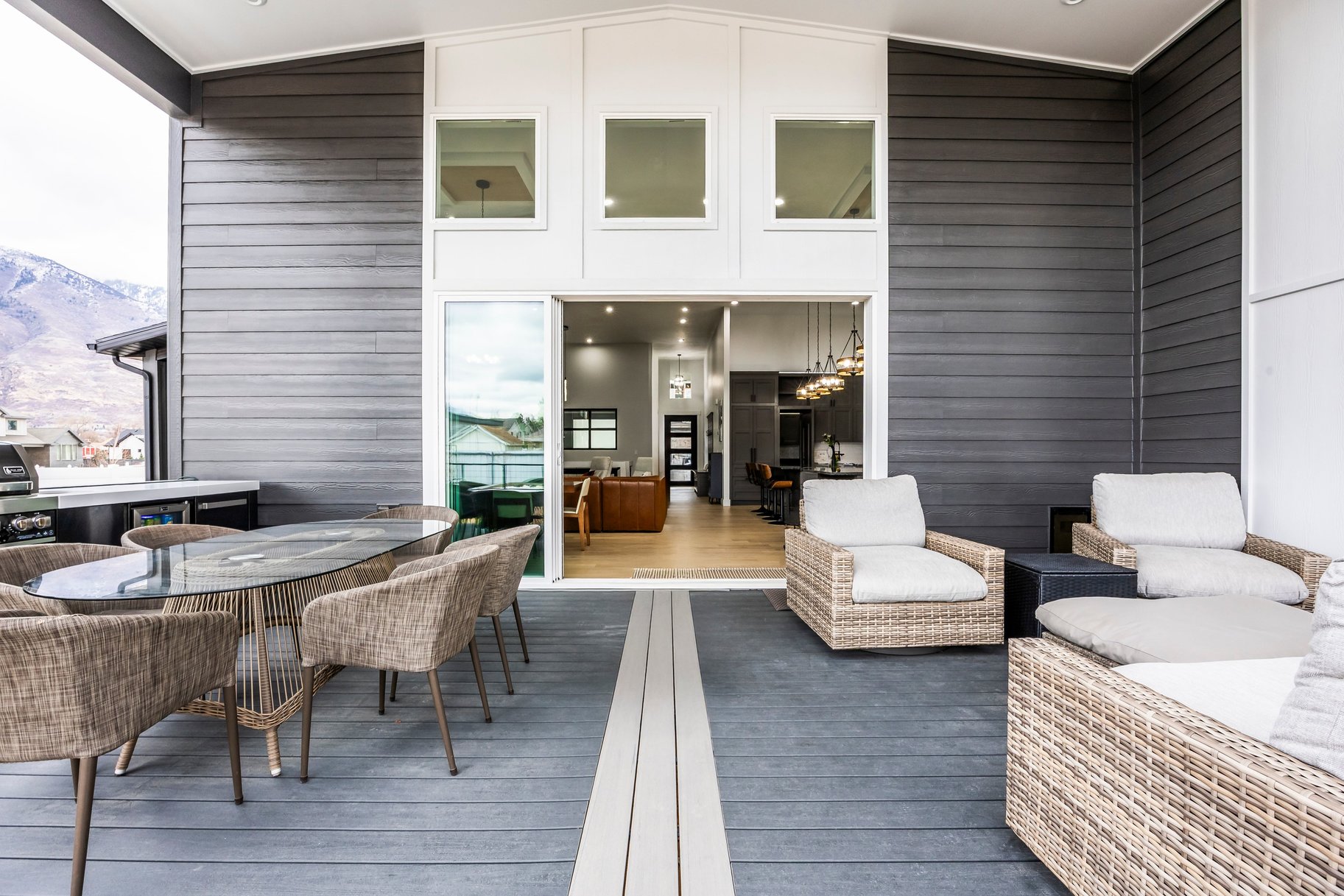  Luxury Inside and Out with Mountain Views - 物件實景